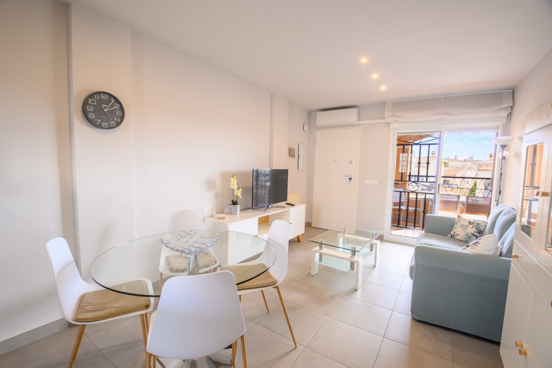 Resale - Apartment / Flat * - Orihuela Costa * - Los Altos *