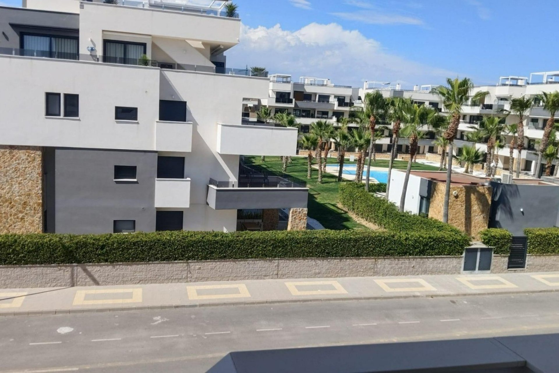 Resale - Apartment / Flat * - Orihuela Costa * - Los Altos *