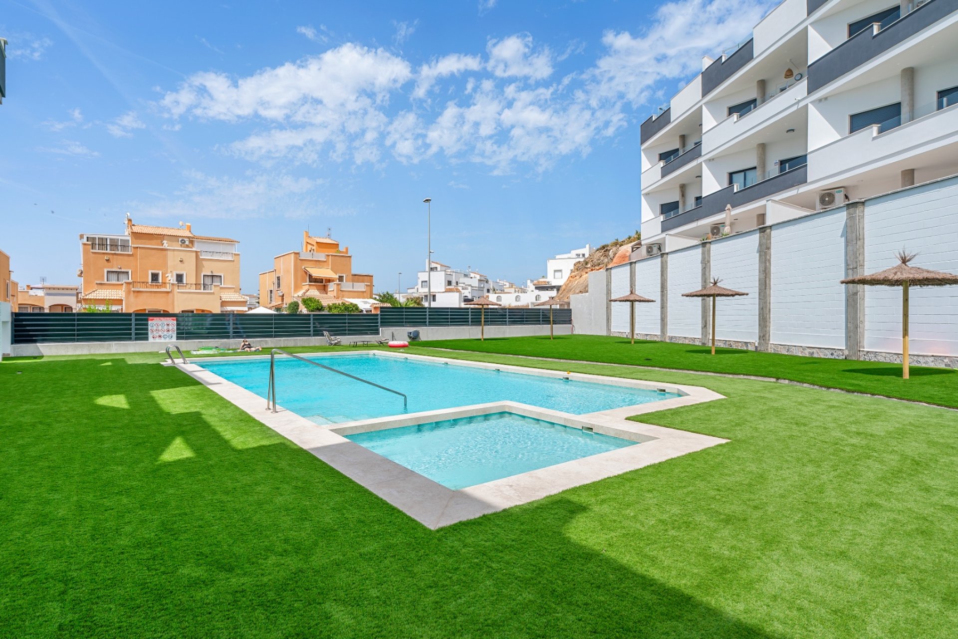 Resale - Apartment / Flat * - Orihuela Costa * - Los Altos *