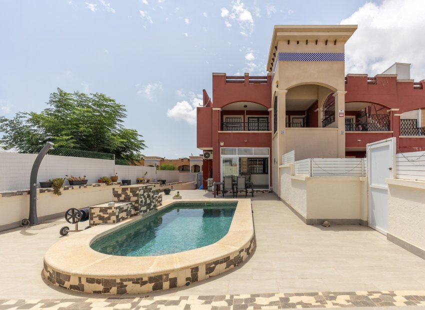 Resale - Apartment / Flat * - Orihuela Costa * - Los Altos *