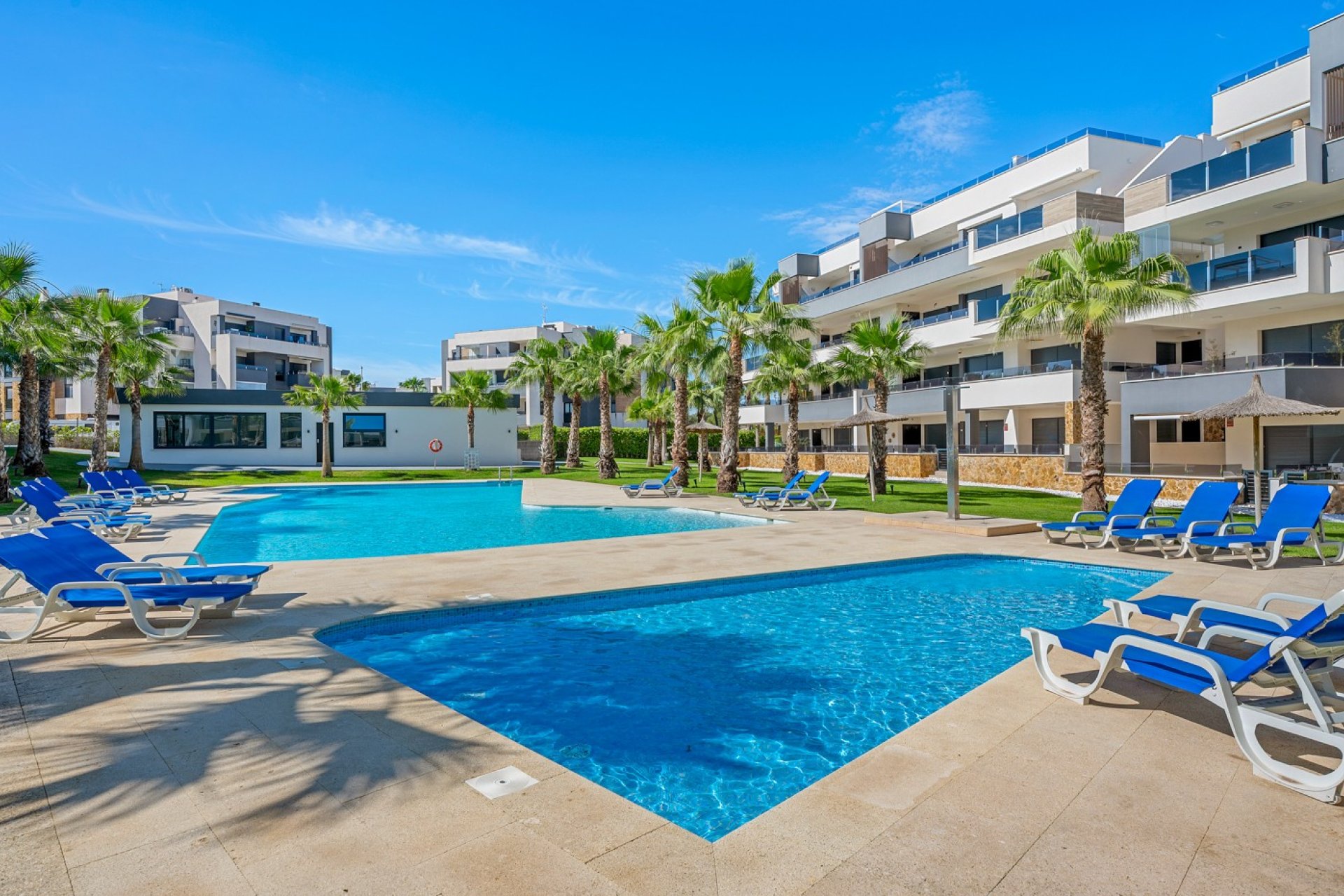 Resale - Apartment / Flat * - Orihuela Costa * - Los Altos *