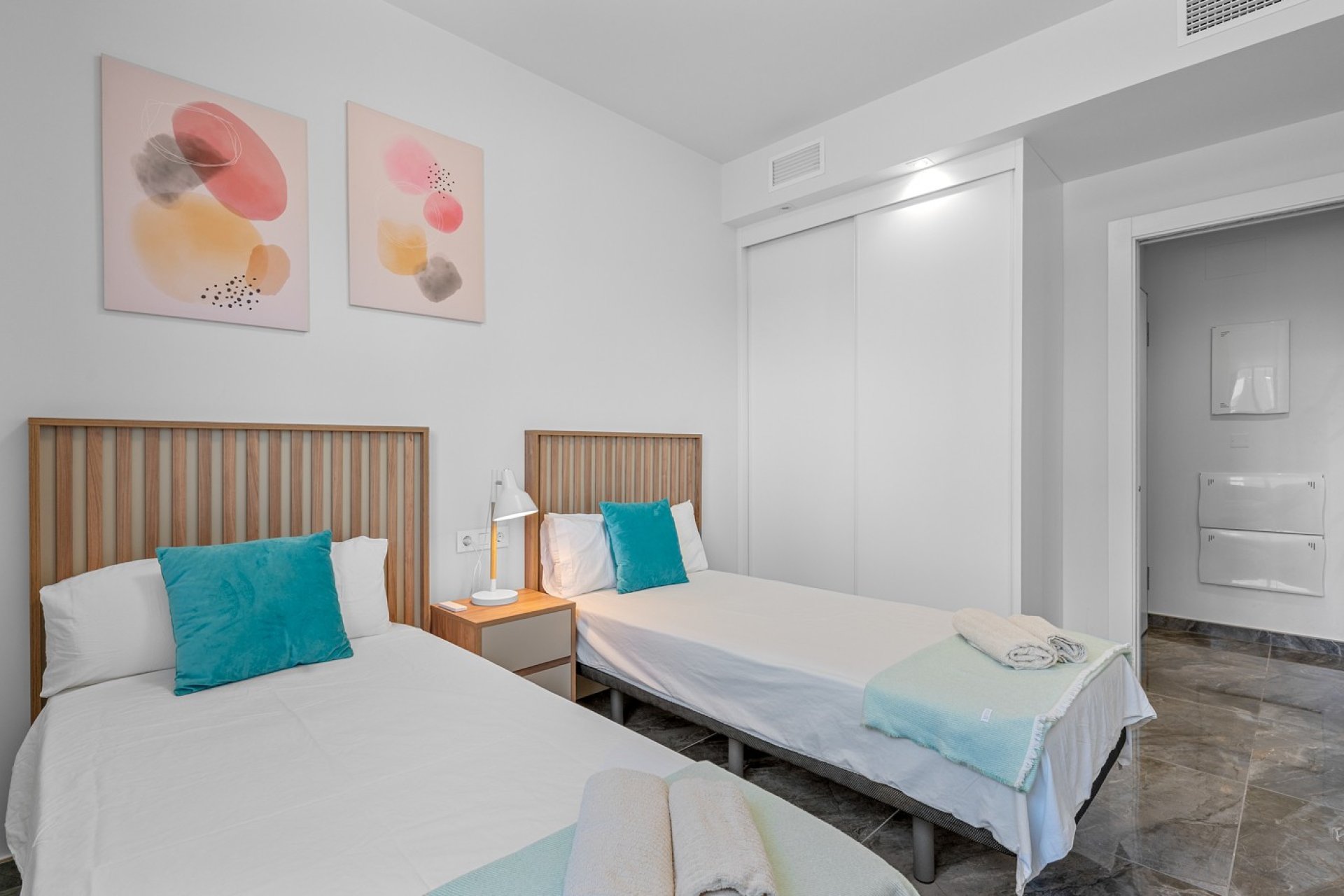 Resale - Apartment / Flat * - Orihuela Costa * - Los Altos *