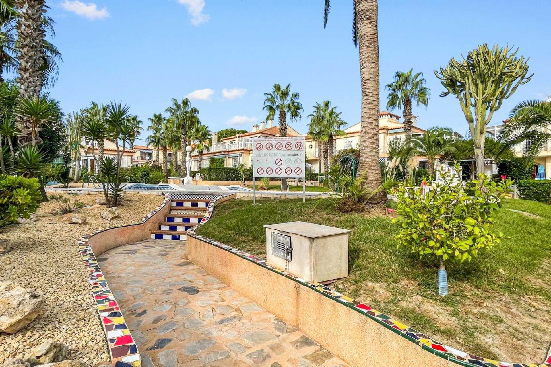 Resale - Apartment / Flat * - Orihuela Costa * - Los Altos *