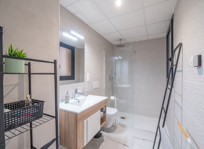 Resale - Apartment / Flat * - Orihuela Costa * - Los Altos *