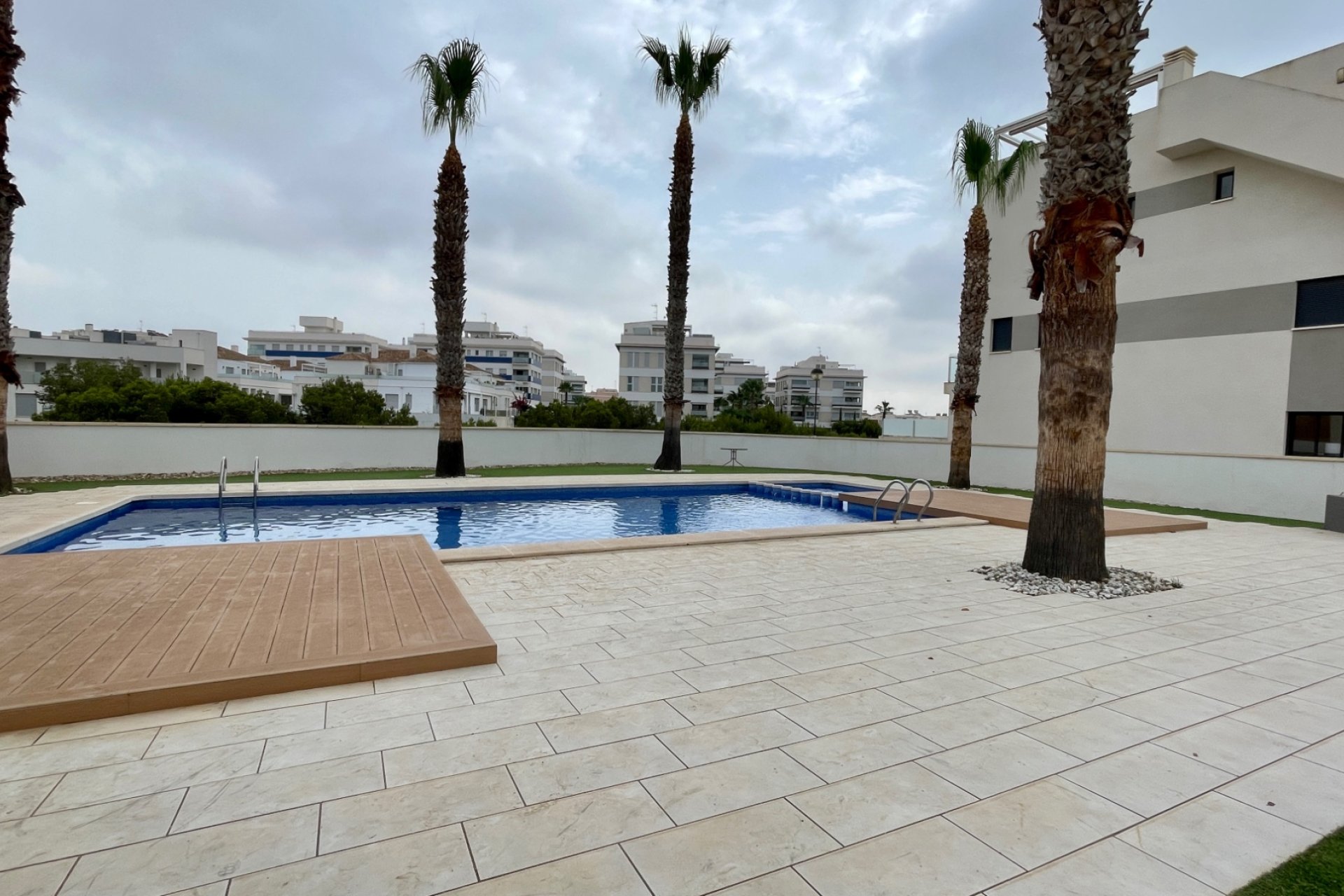 Resale - Apartment / Flat * - Orihuela Costa - Los Dolses *