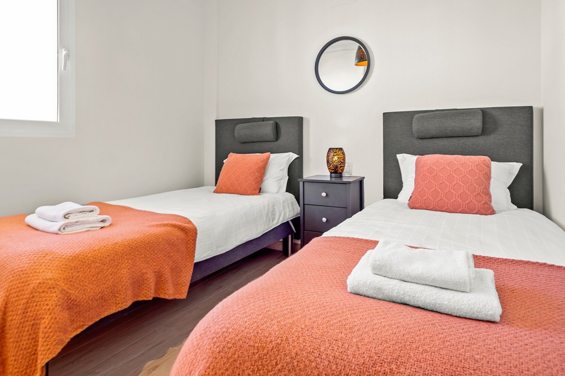 Resale - Apartment / Flat * - Orihuela Costa - Los Dolses *