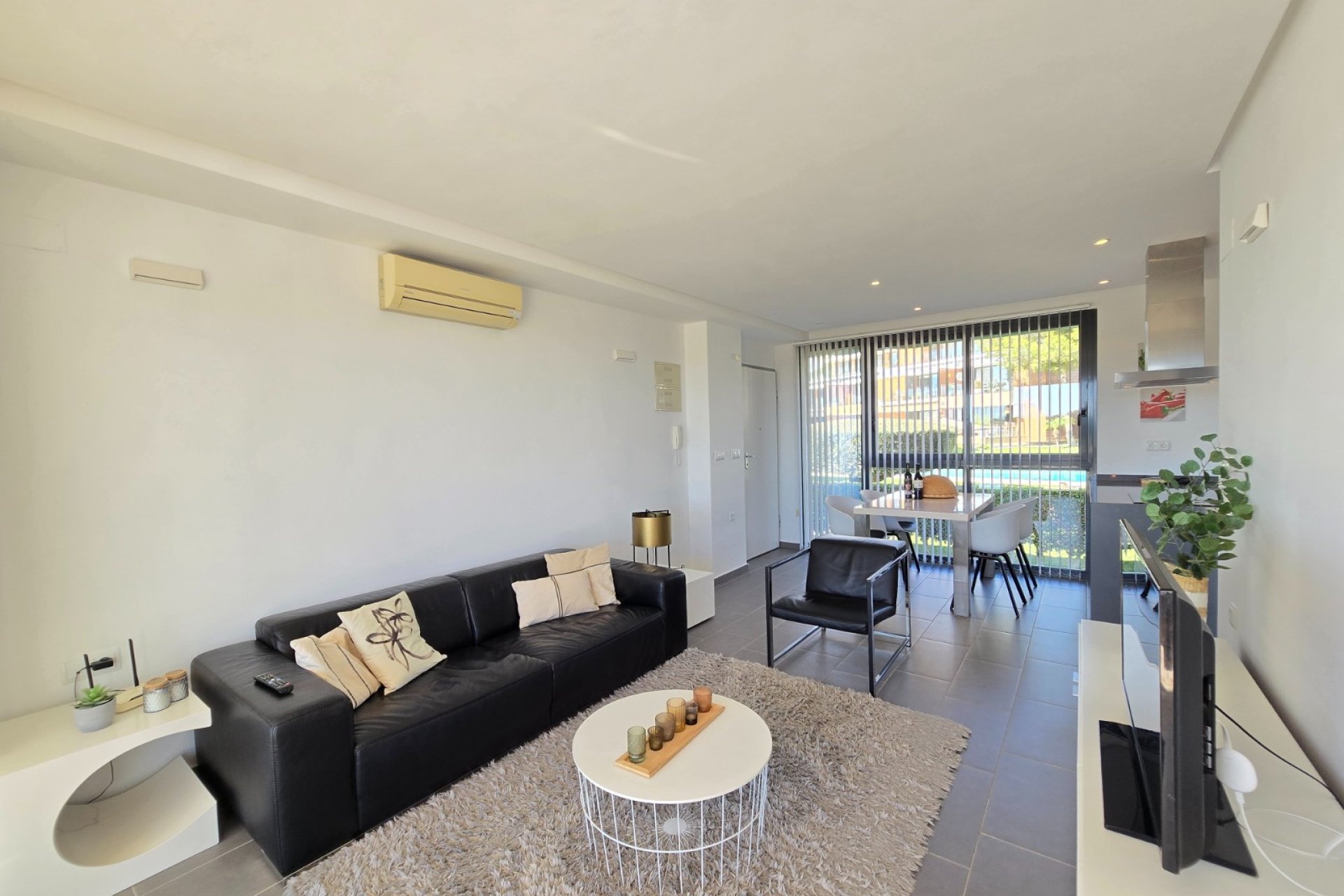 Resale - Apartment / Flat * - Orihuela Costa - Los Dolses *