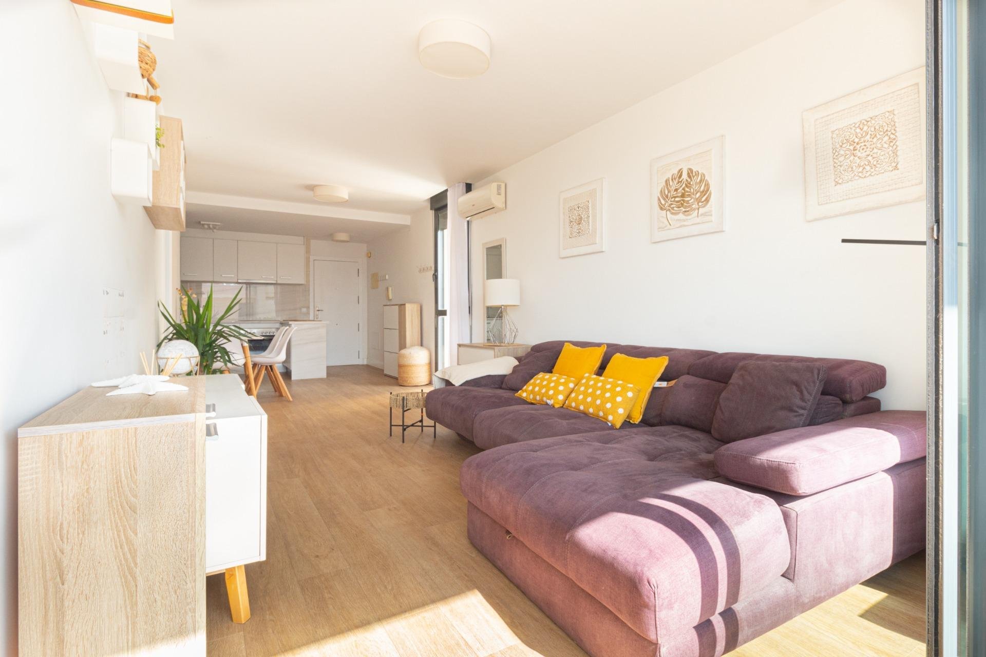 Resale - Apartment / Flat * - Orihuela Costa - Los Dolses *