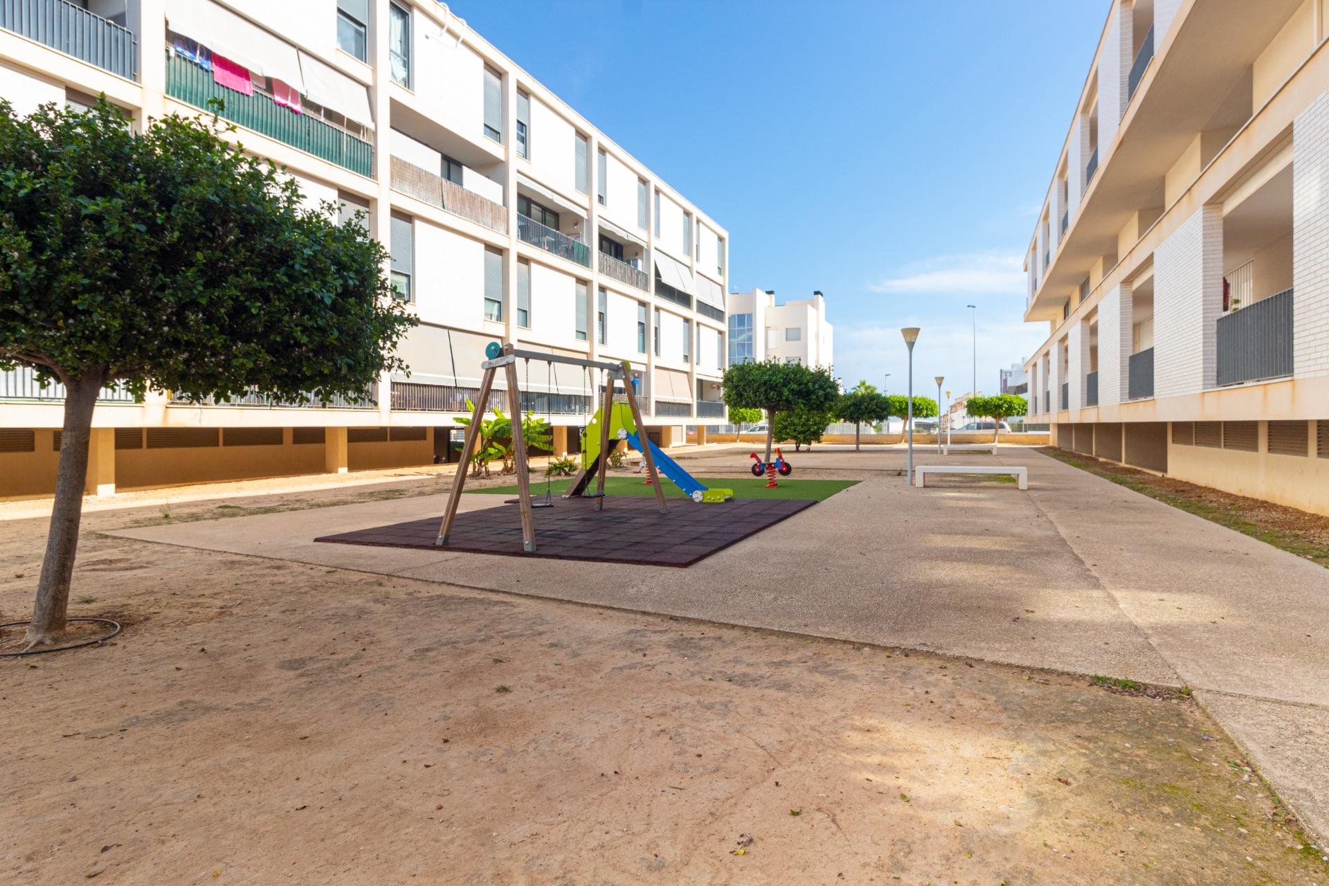 Resale - Apartment / Flat * - Orihuela Costa - Los Dolses *