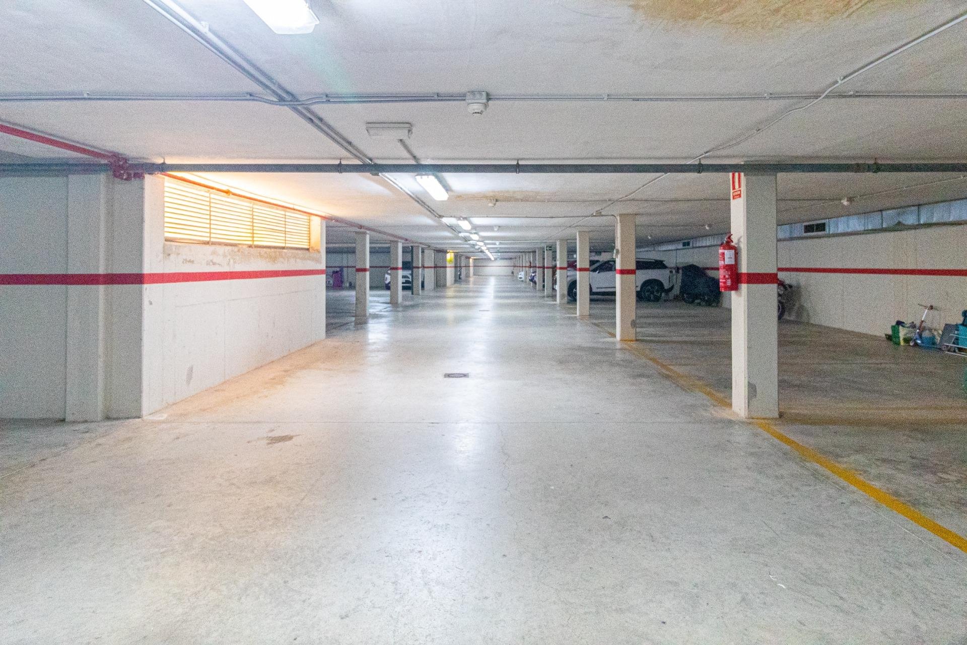 Resale - Apartment / Flat * - Orihuela Costa - Los Dolses *