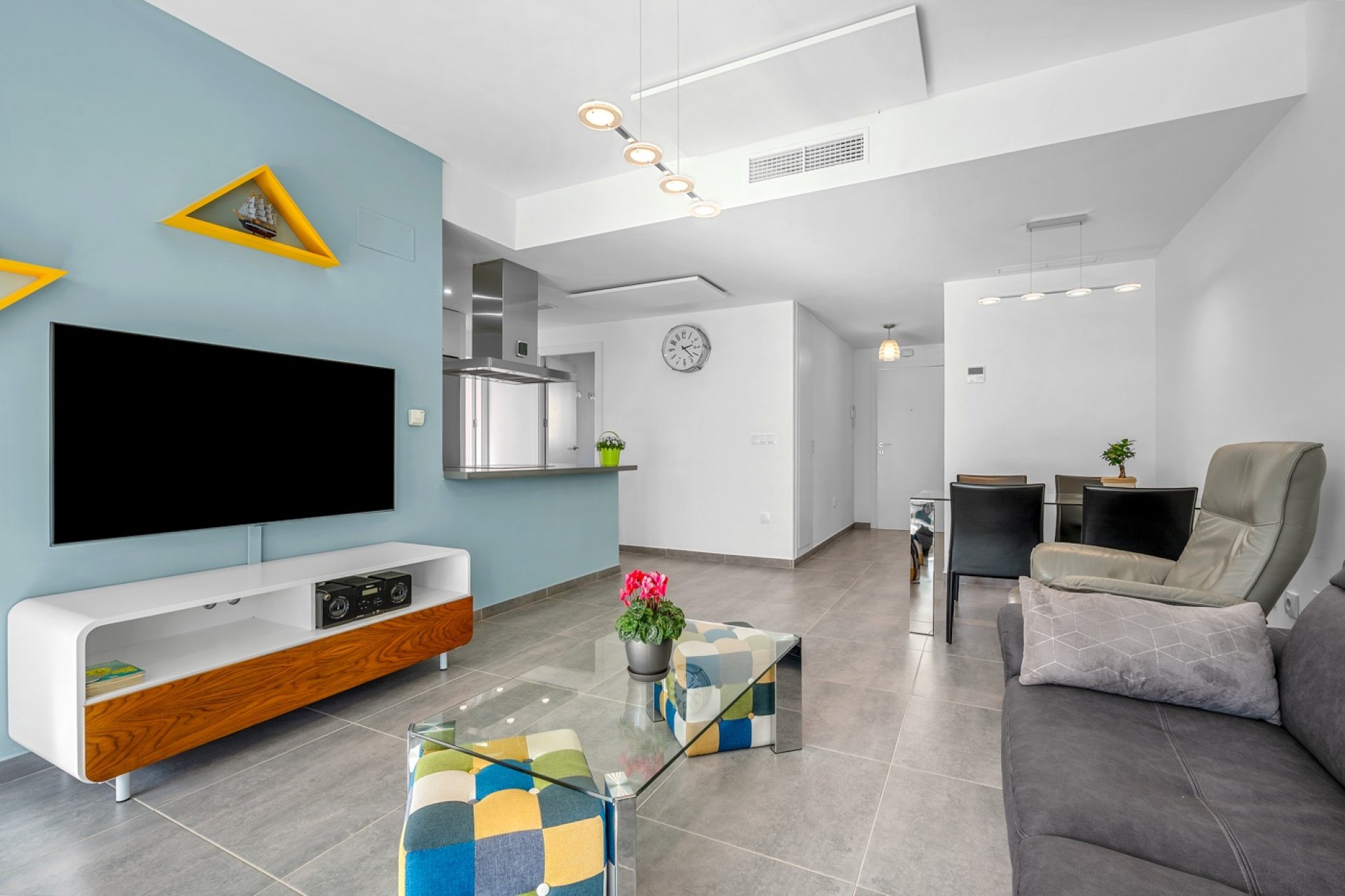 Resale - Apartment / Flat * - Orihuela Costa - Los Dolses *