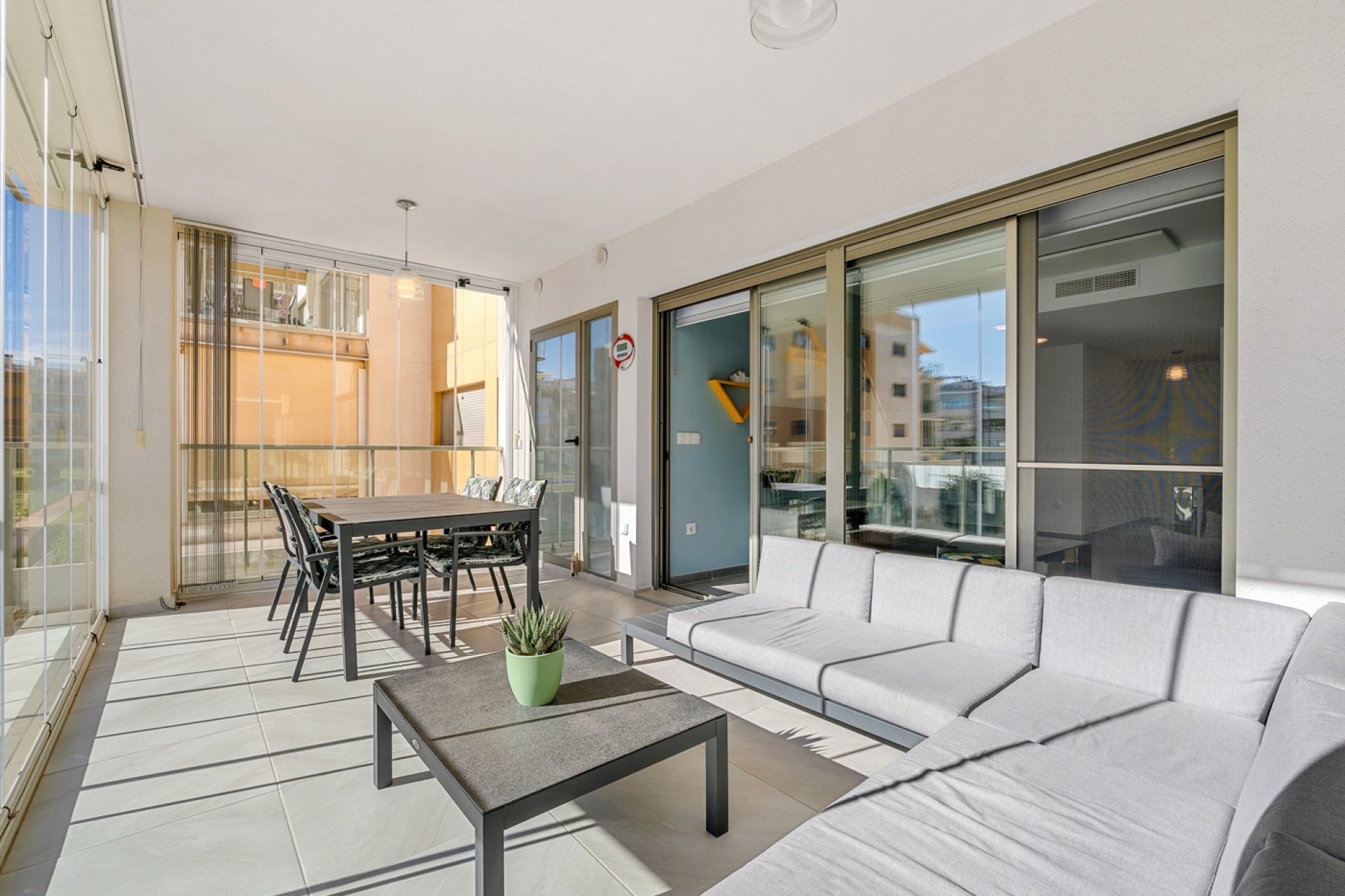 Resale - Apartment / Flat * - Orihuela Costa - Los Dolses *