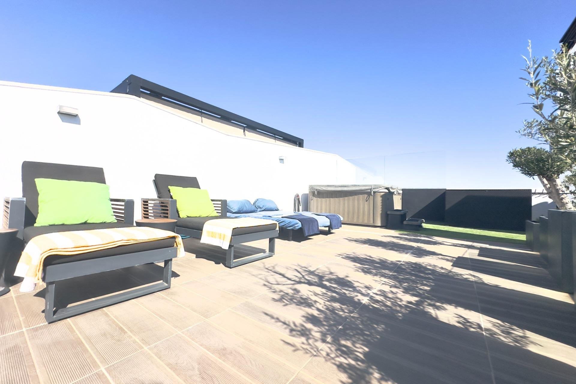 Resale - Apartment / Flat * - Orihuela Costa * - Los Dolses *