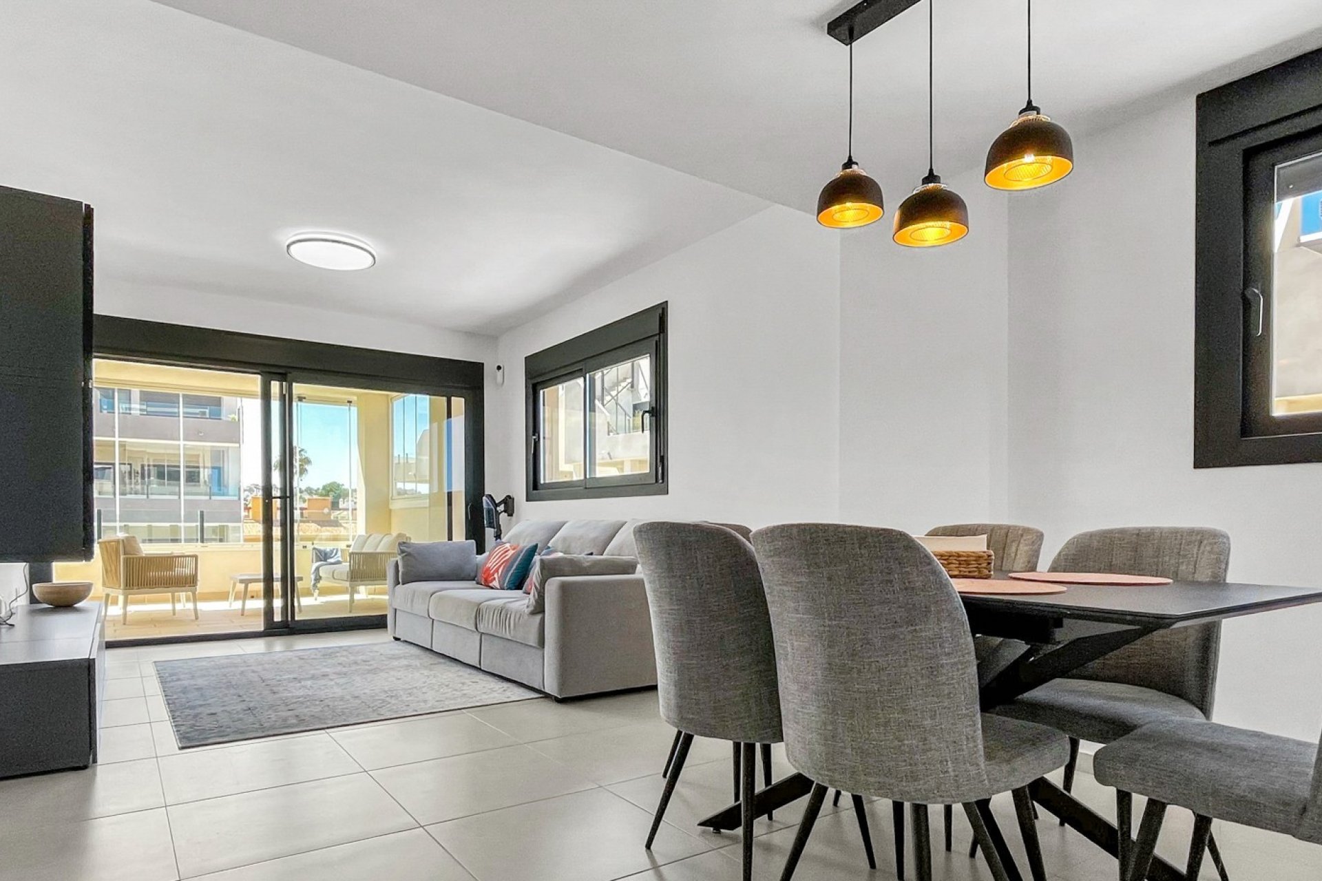 Resale - Apartment / Flat * - Orihuela Costa * - Los Dolses *