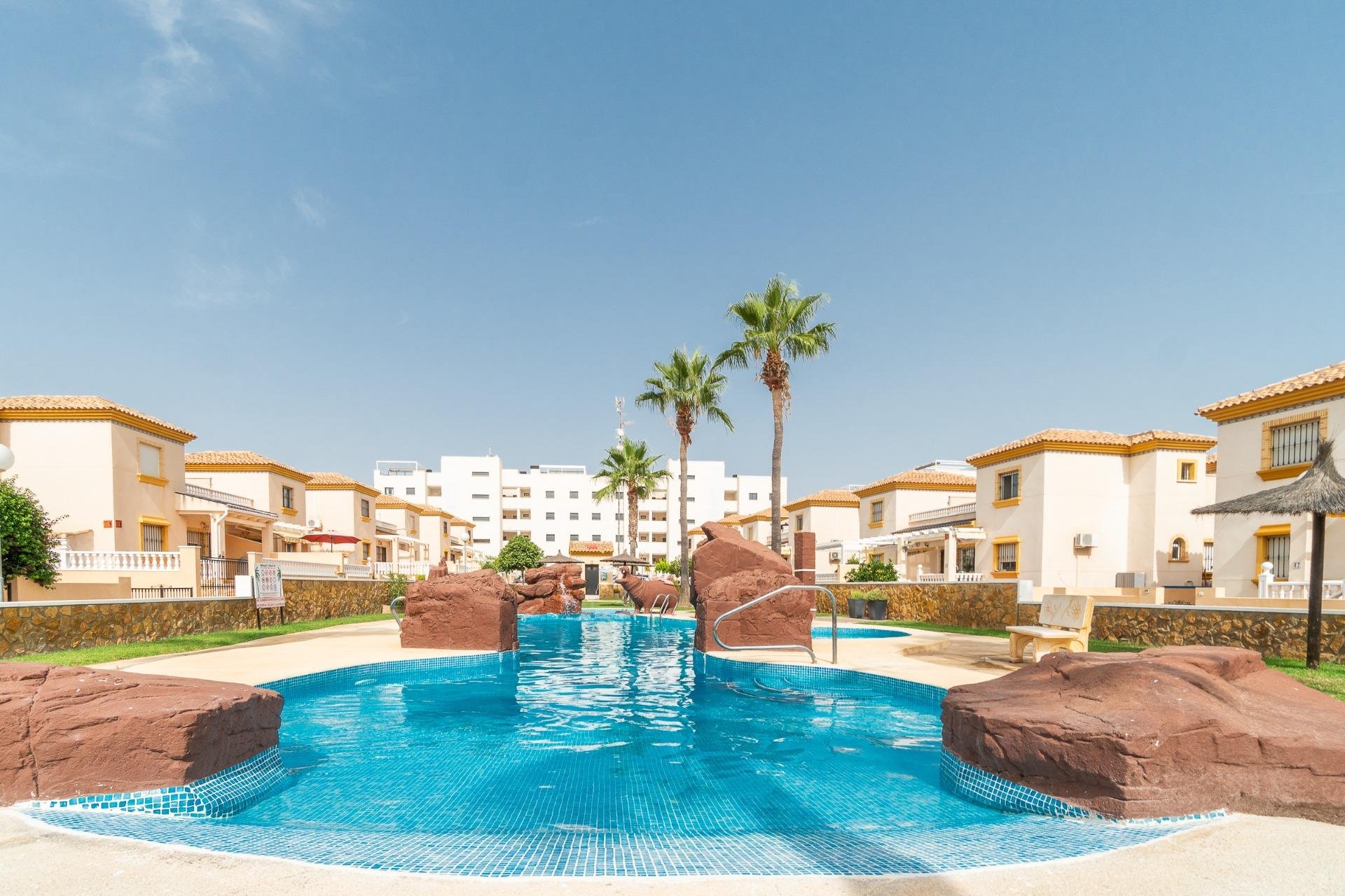 Resale - Apartment / Flat * - Orihuela Costa * - Los Dolses *