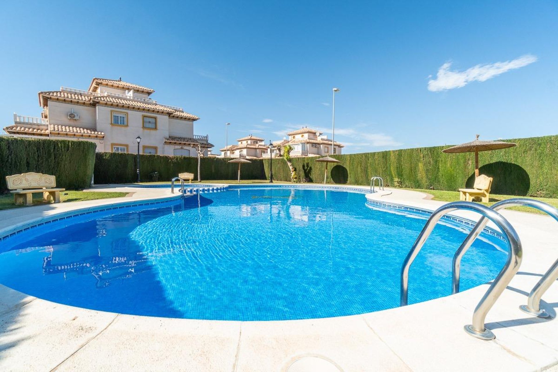 Resale - Apartment / flat - Orihuela Costa - Montezenia