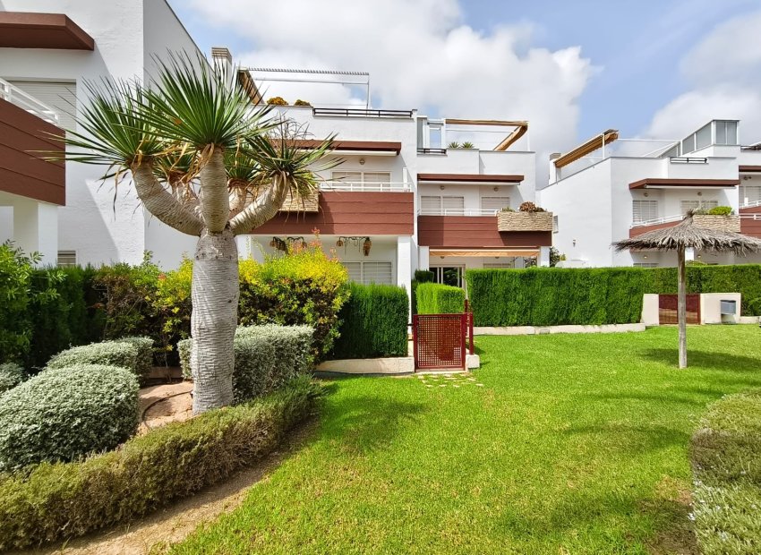 Resale - Apartment / Flat * - Orihuela Costa - Orihuela Costa *