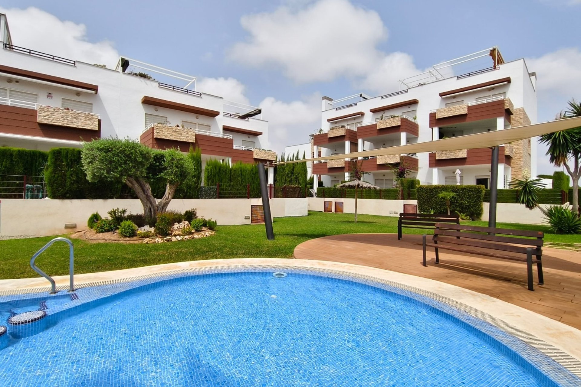 Resale - Apartment / Flat * - Orihuela Costa - Orihuela Costa *