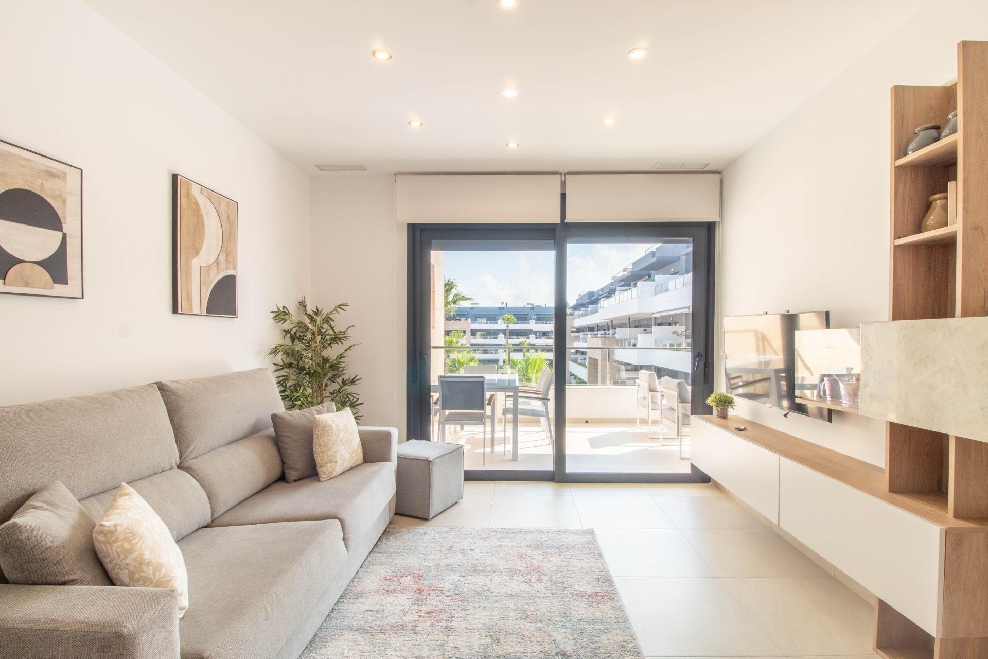 Resale - Apartment / Flat * - Orihuela Costa - Playa Flamenca *