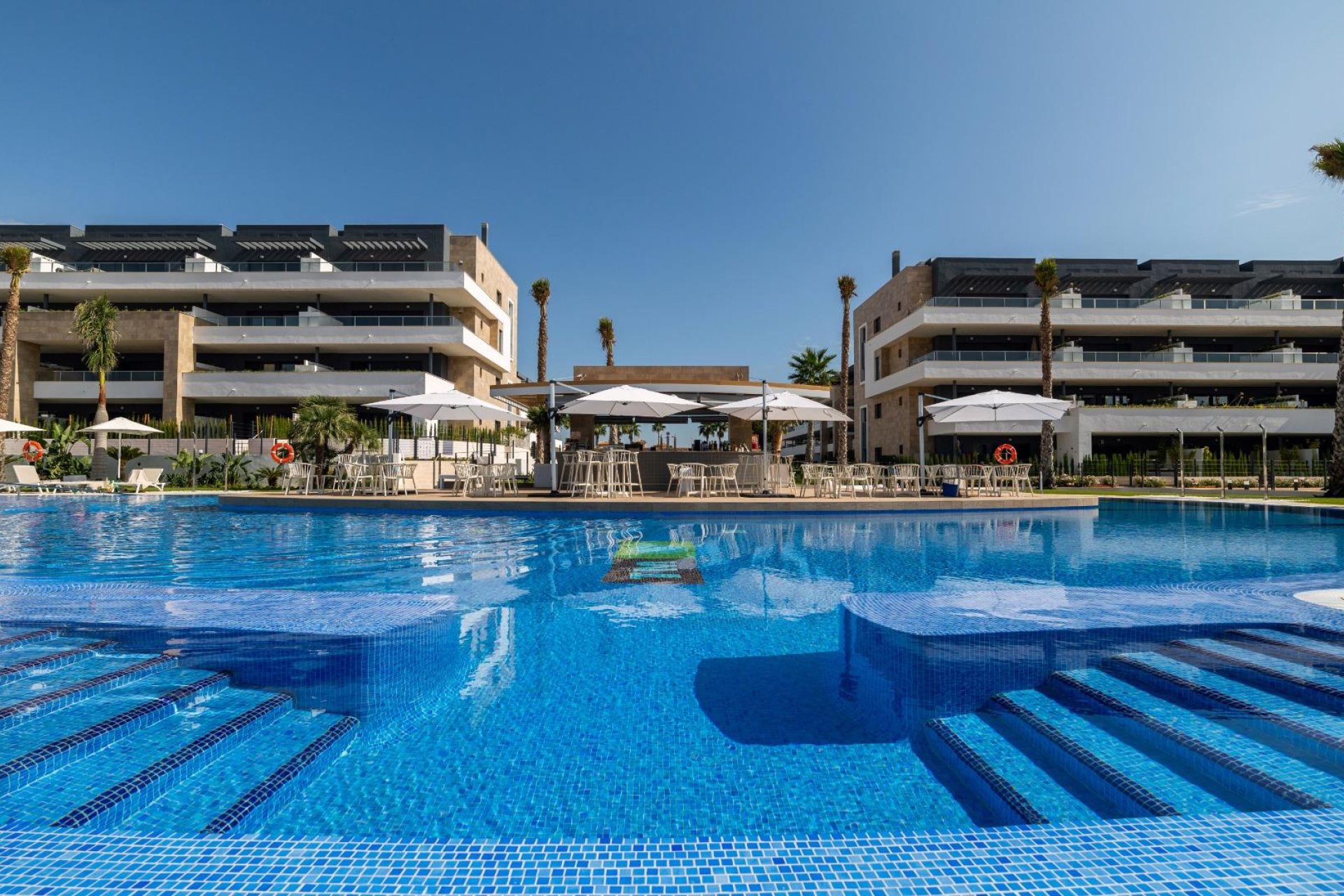 Resale - Apartment / Flat * - Orihuela Costa - Playa Flamenca *