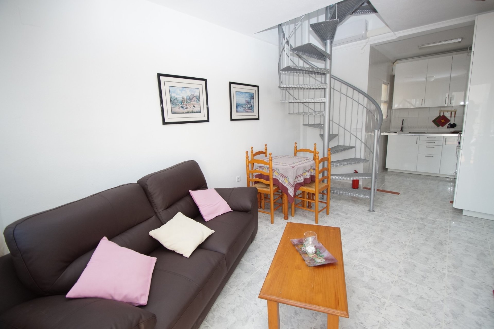 Resale - Apartment / Flat * - Orihuela Costa * - Playa Flamenca *