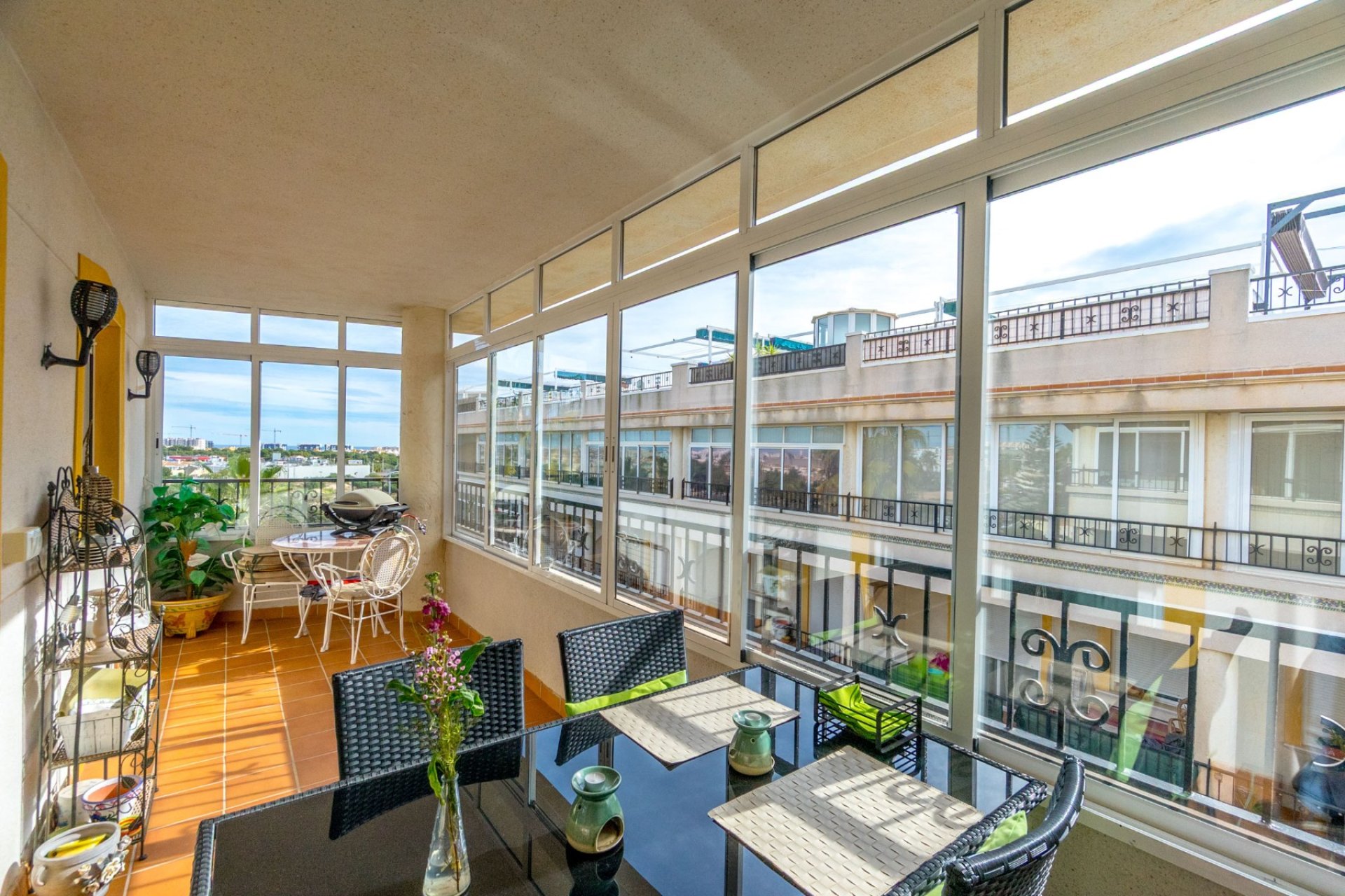 Resale - Apartment / Flat * - Orihuela Costa * - Playa Flamenca *