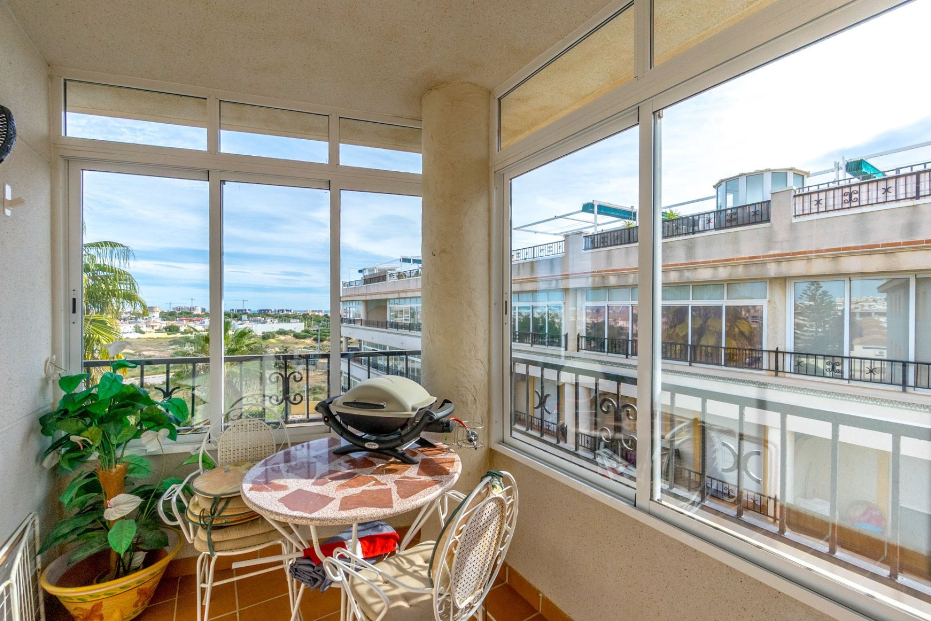 Resale - Apartment / Flat * - Orihuela Costa * - Playa Flamenca *