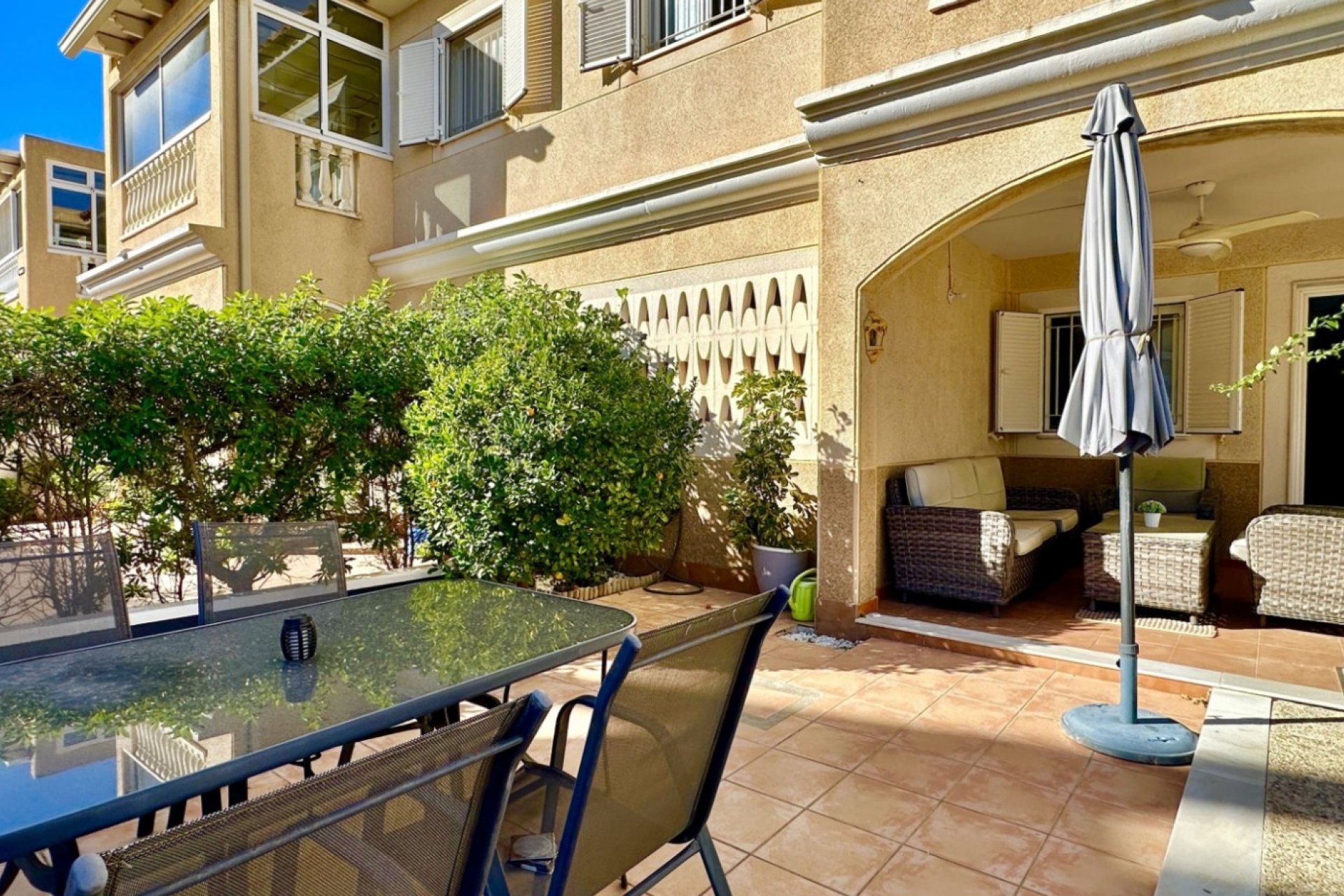 Resale - Apartment / Flat * - Orihuela Costa * - Playa Flamenca *