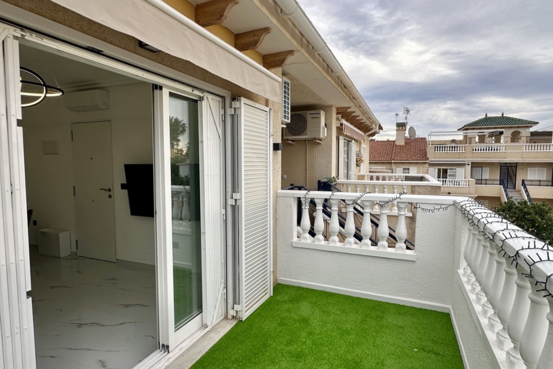 Resale - Apartment / Flat * - Orihuela Costa * - Playa Flamenca *