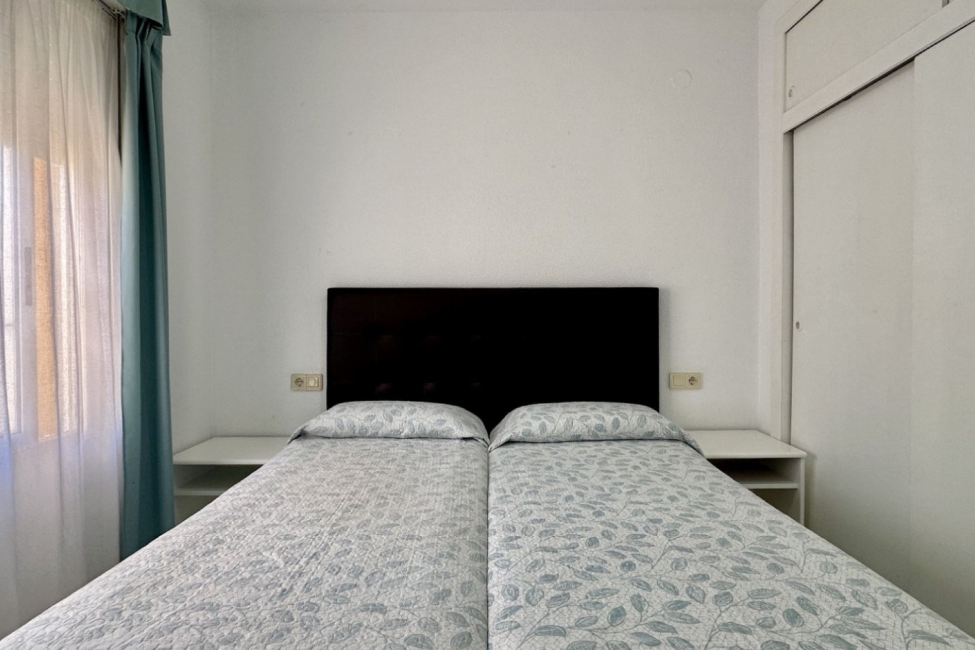 Resale - Apartment / Flat * - Orihuela Costa * - Playa Flamenca *