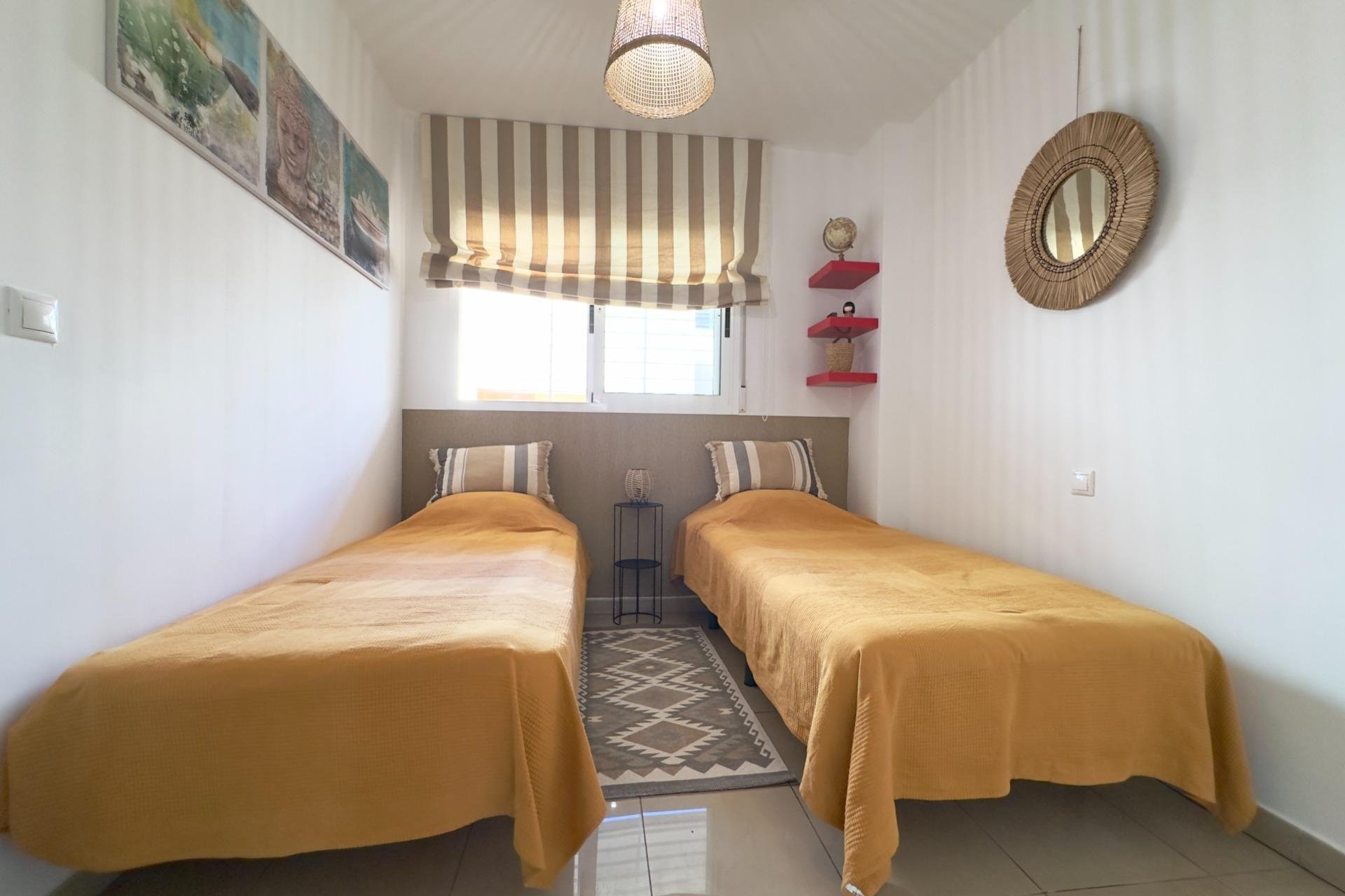 Resale - Apartment / Flat * - Orihuela Costa * - Playa Flamenca *