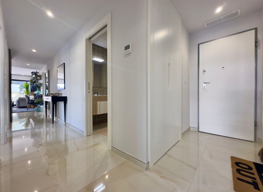 Resale - Apartment / Flat * - Orihuela Costa * - Playa Flamenca *