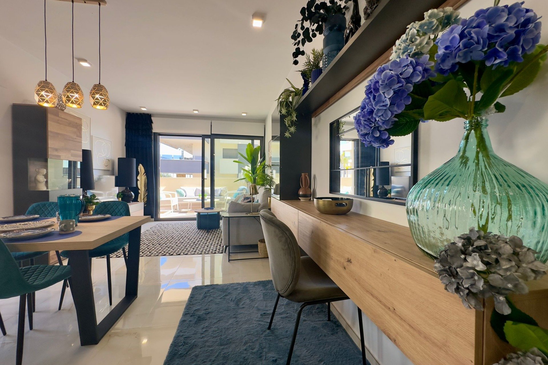 Resale - Apartment / Flat * - Orihuela Costa * - Playa Flamenca *