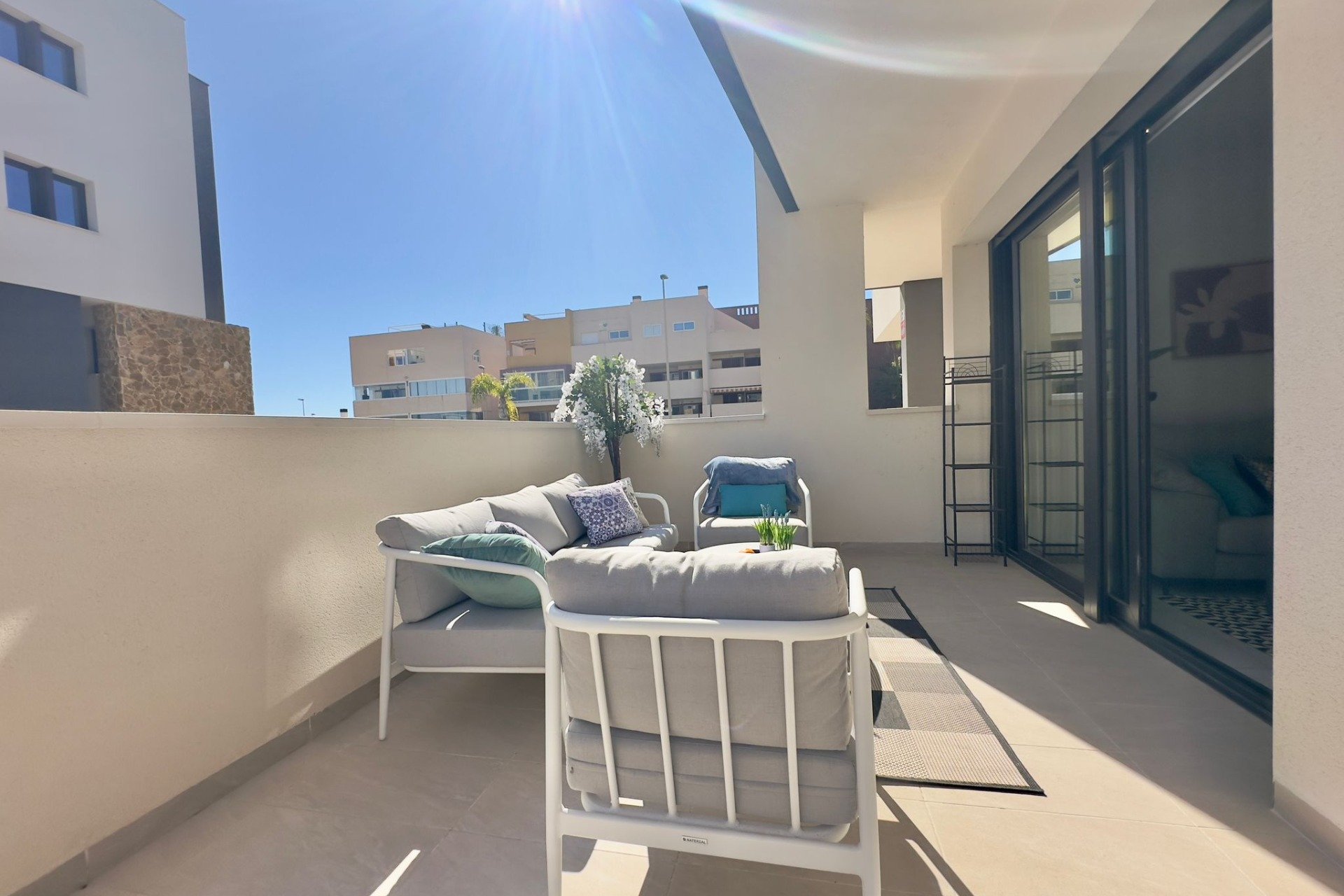 Resale - Apartment / Flat * - Orihuela Costa * - Playa Flamenca *
