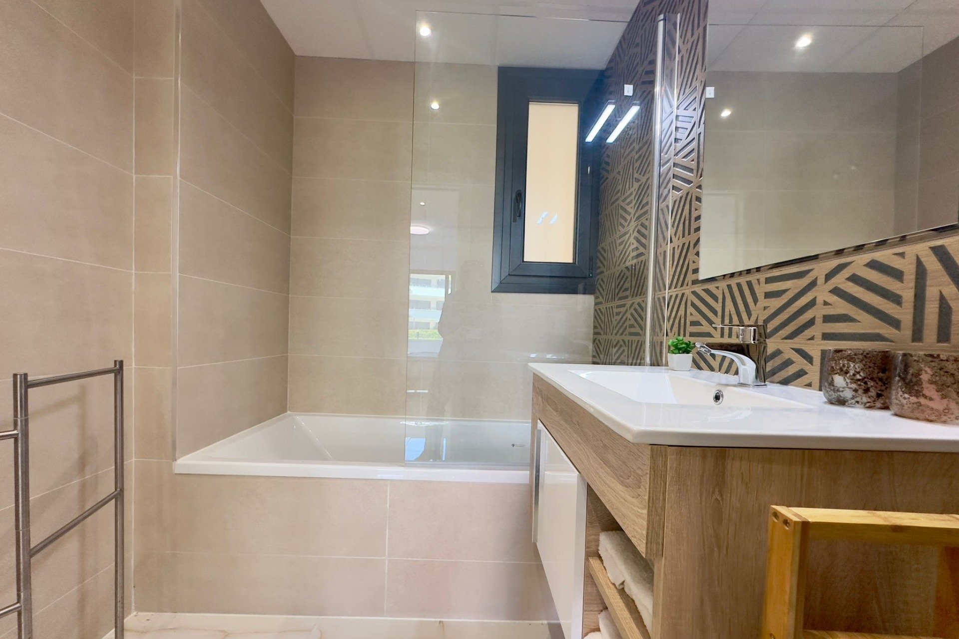 Resale - Apartment / Flat * - Orihuela Costa * - Playa Flamenca *