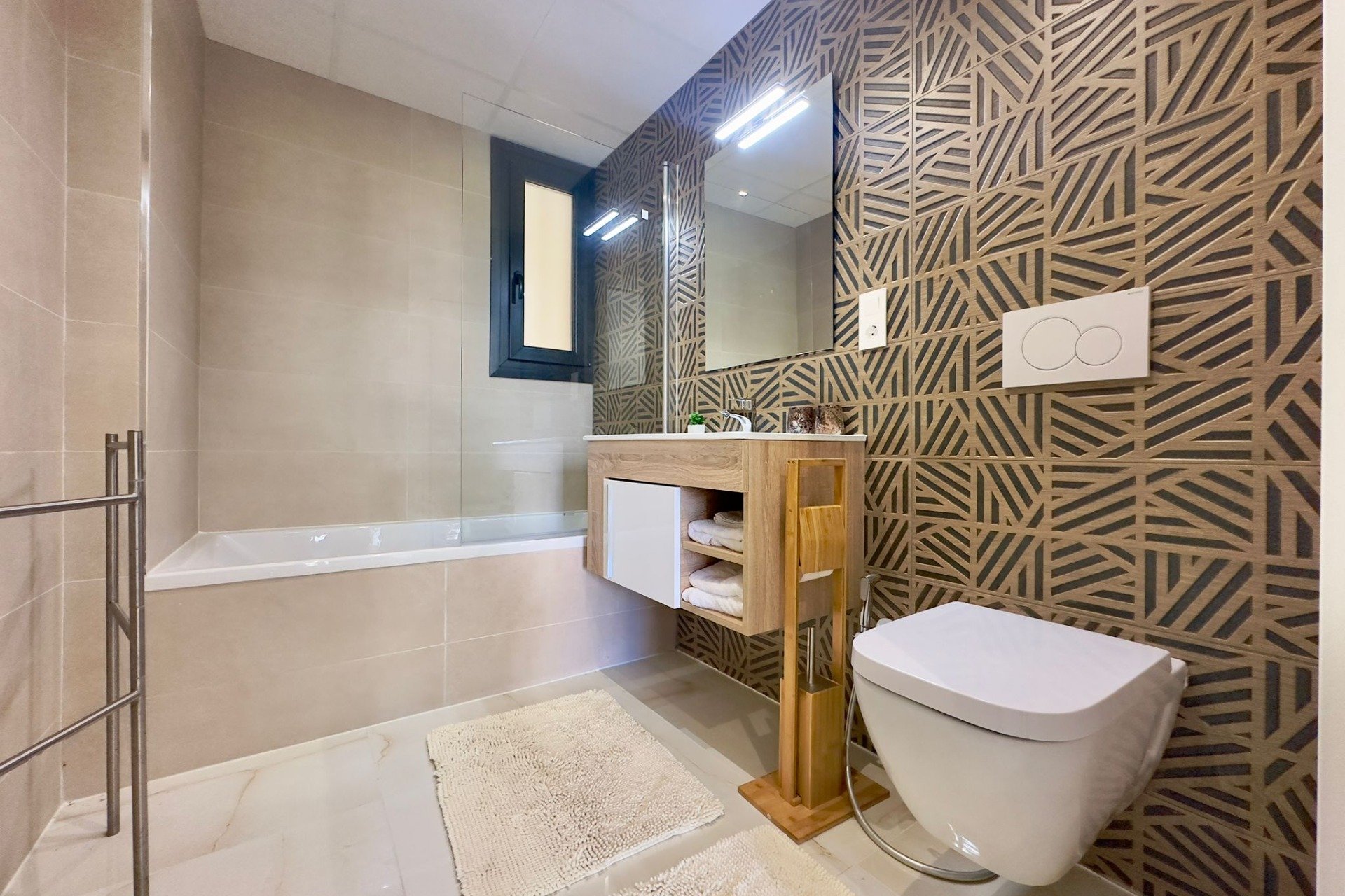 Resale - Apartment / Flat * - Orihuela Costa * - Playa Flamenca *