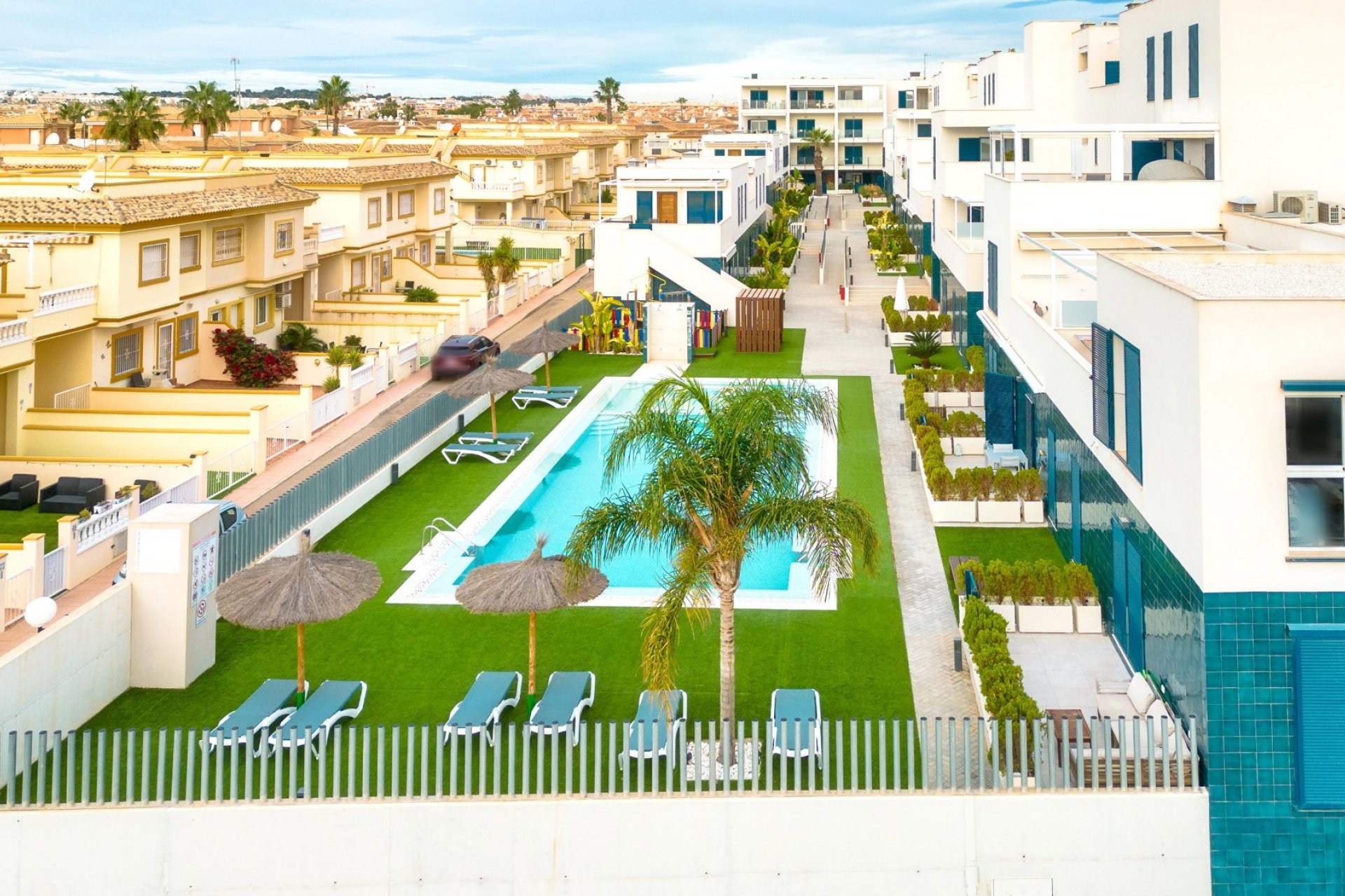 Resale - Apartment / Flat * - Orihuela Costa * - Playa Flamenca *
