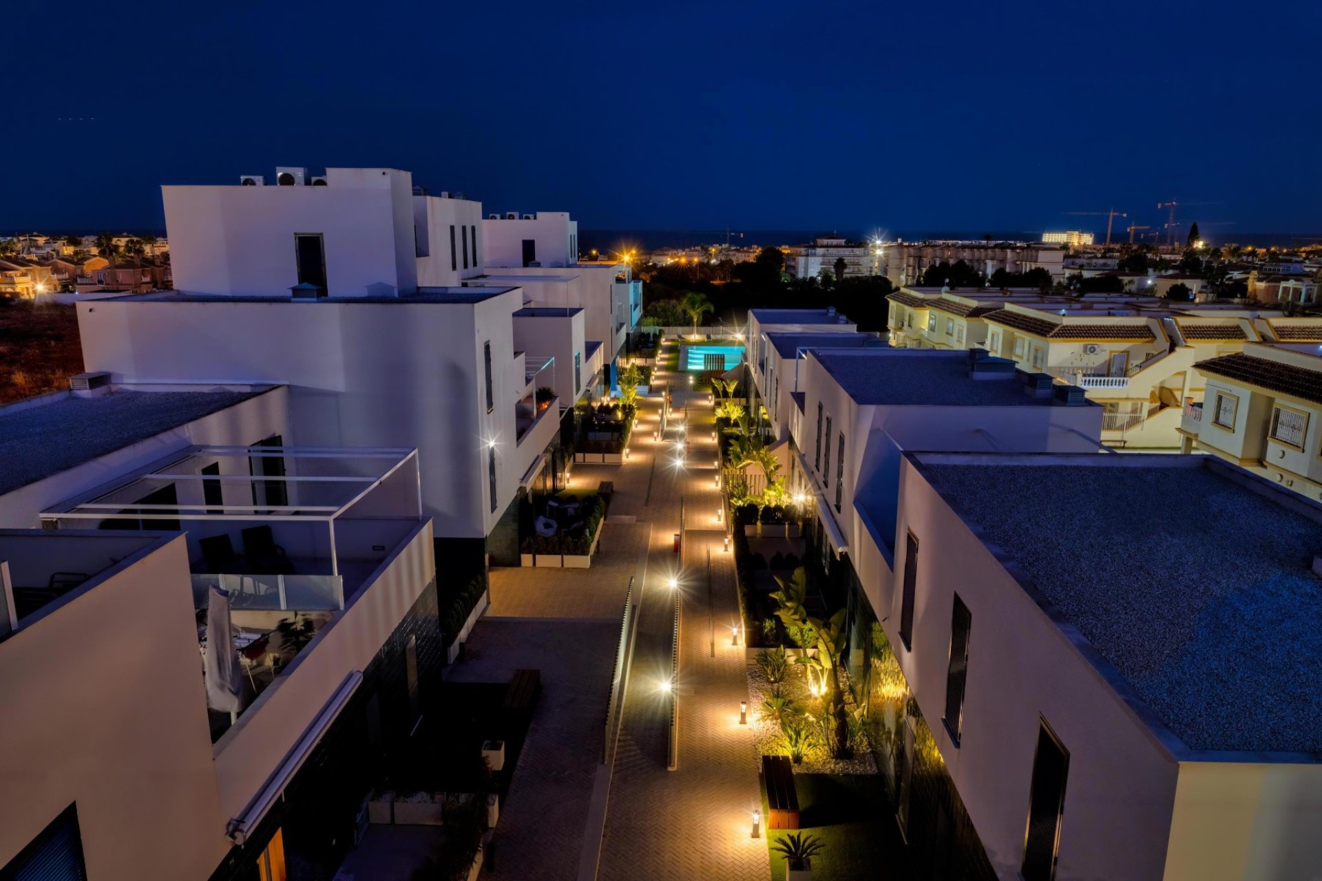 Resale - Apartment / Flat * - Orihuela Costa * - Playa Flamenca *