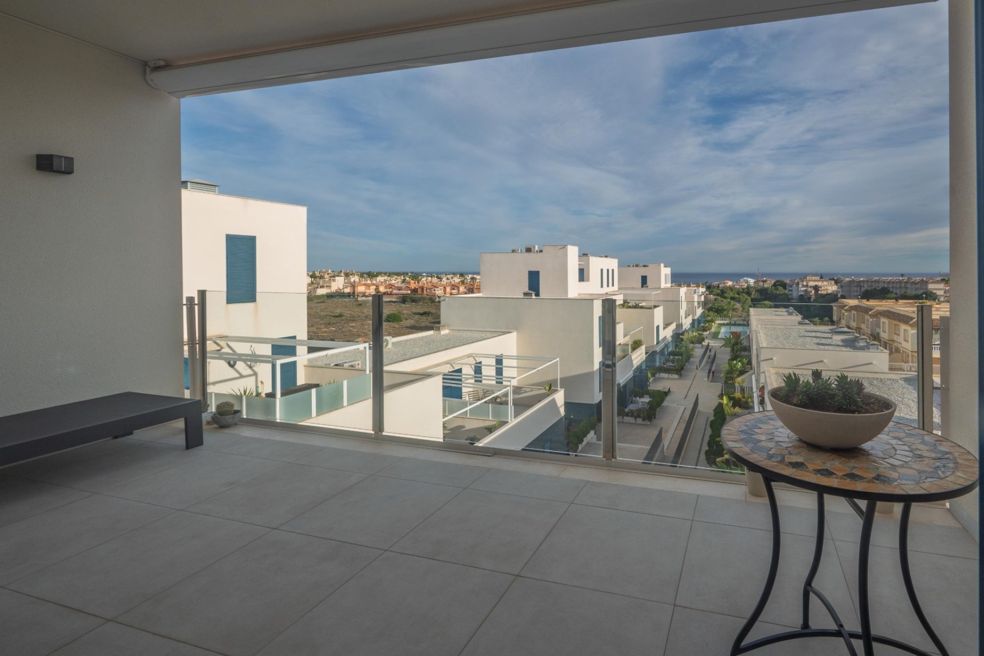 Resale - Apartment / Flat * - Orihuela Costa * - Playa Flamenca *