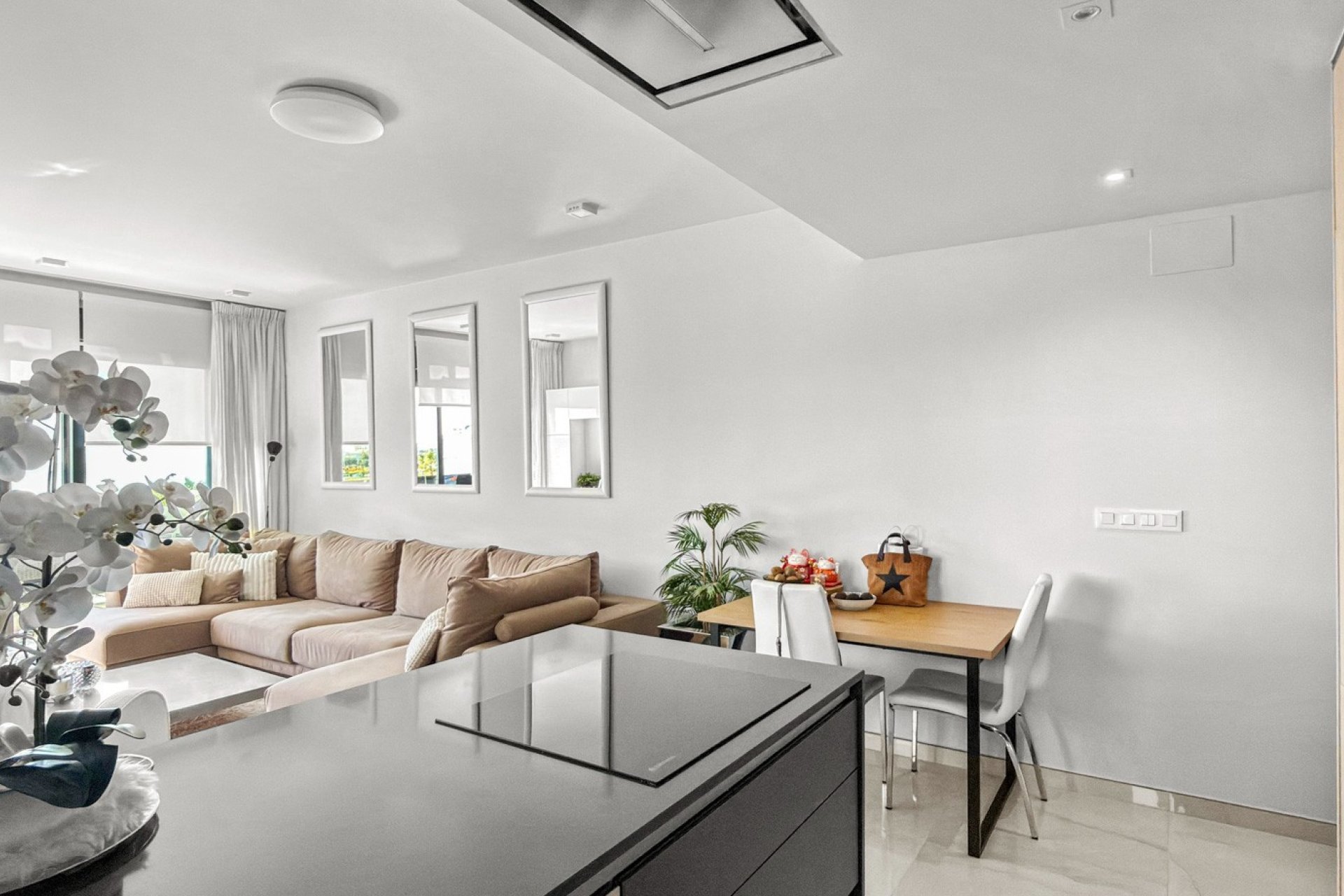 Resale - Apartment / Flat * - Orihuela Costa * - Playa Flamenca *