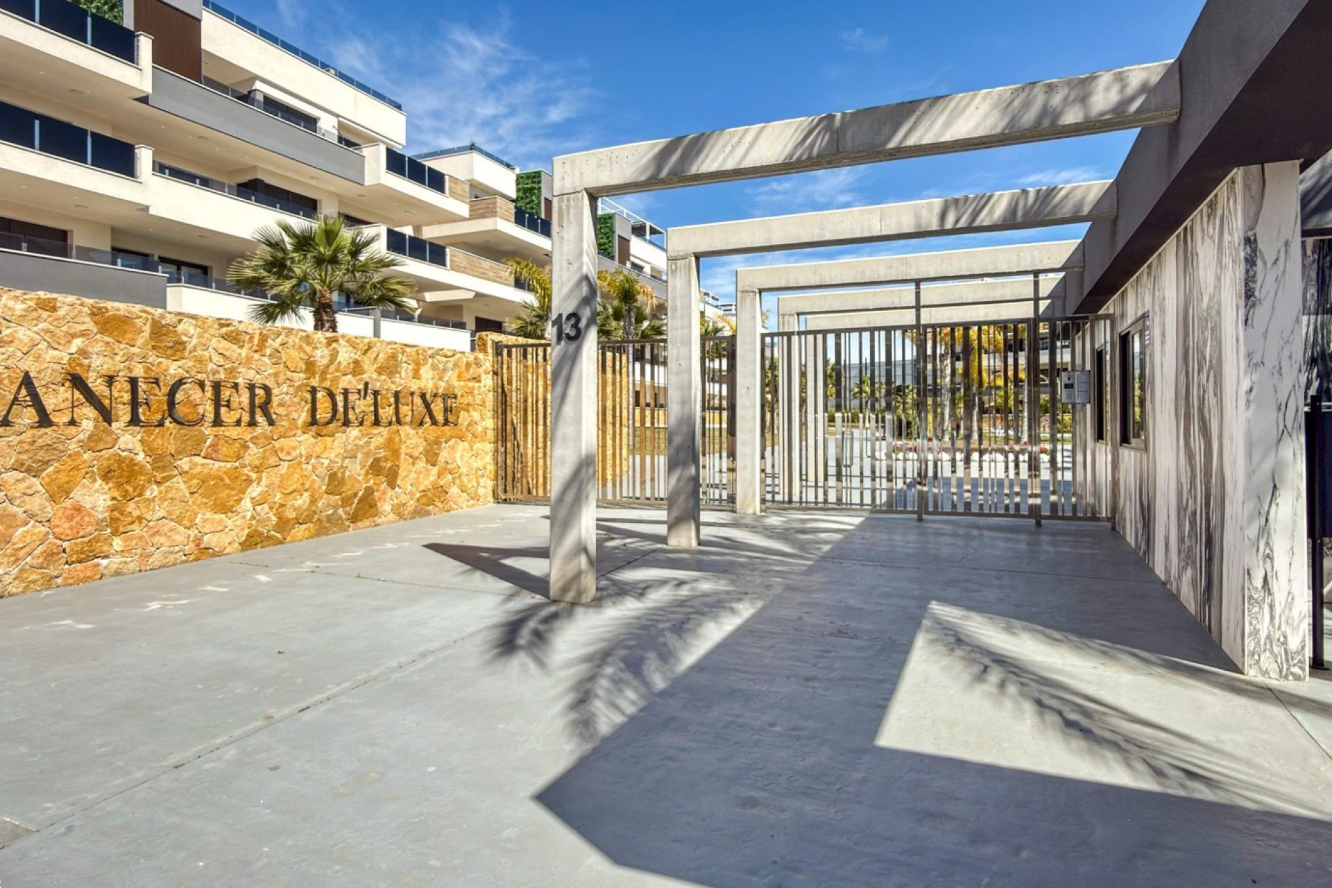 Resale - Apartment / Flat * - Orihuela Costa * - Playa Flamenca *