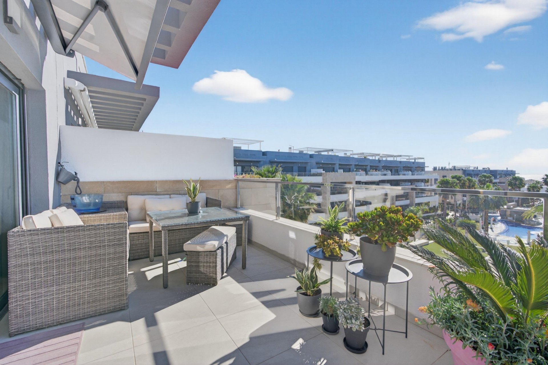 Resale - Apartment / Flat * - Orihuela Costa * - Playa Flamenca *