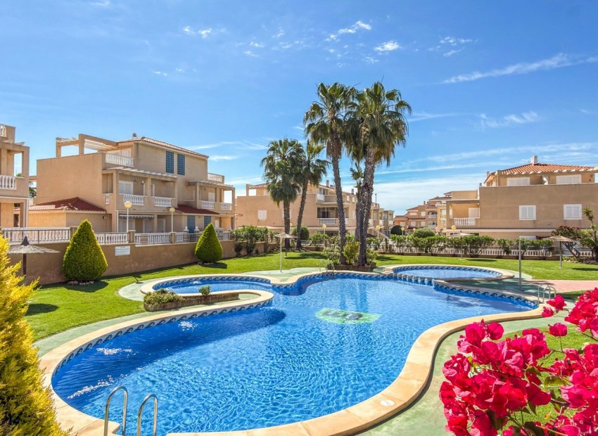 Resale - Apartment / Flat * - Orihuela Costa * - Playa Flamenca *