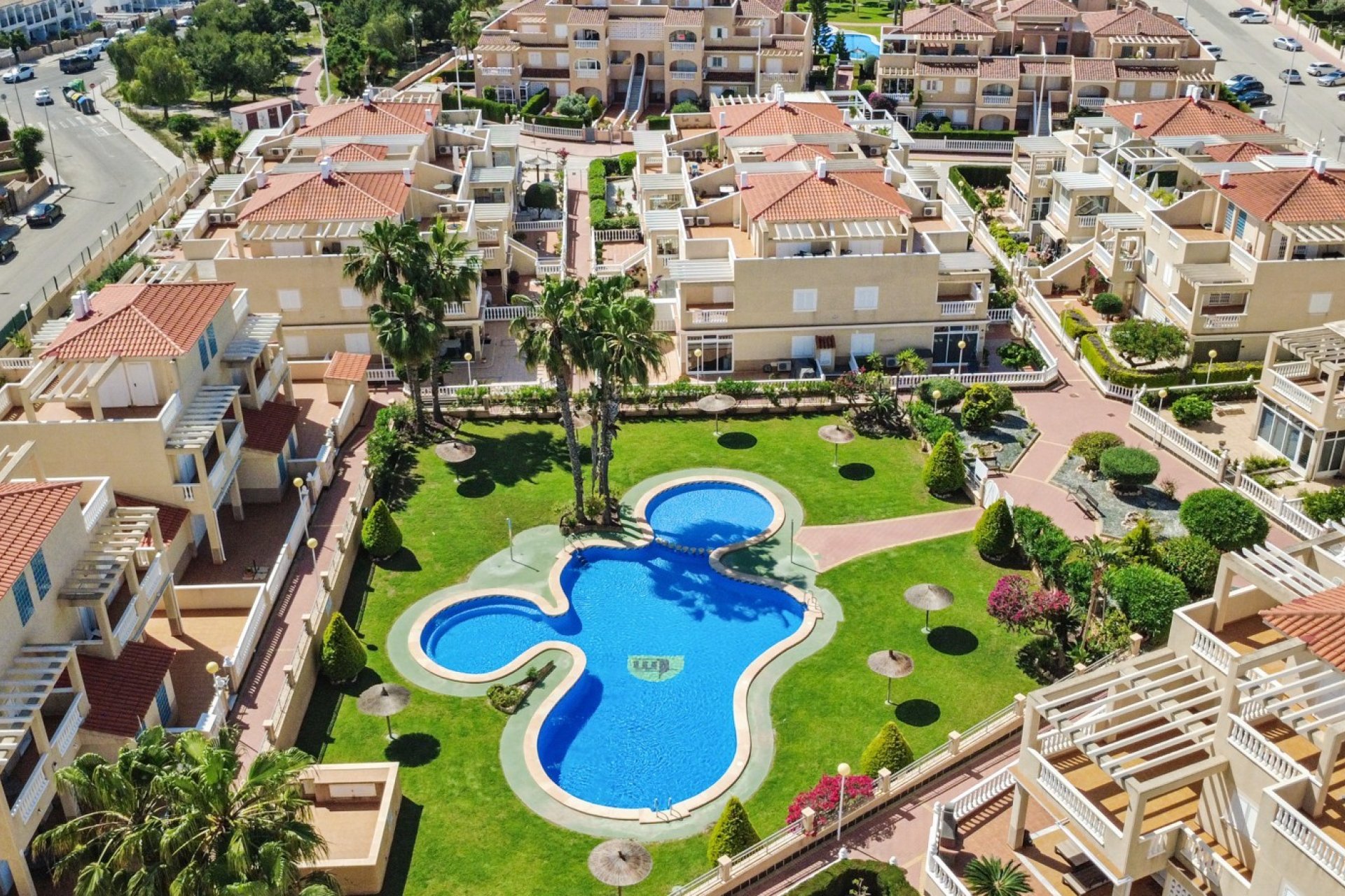 Resale - Apartment / Flat * - Orihuela Costa * - Playa Flamenca *
