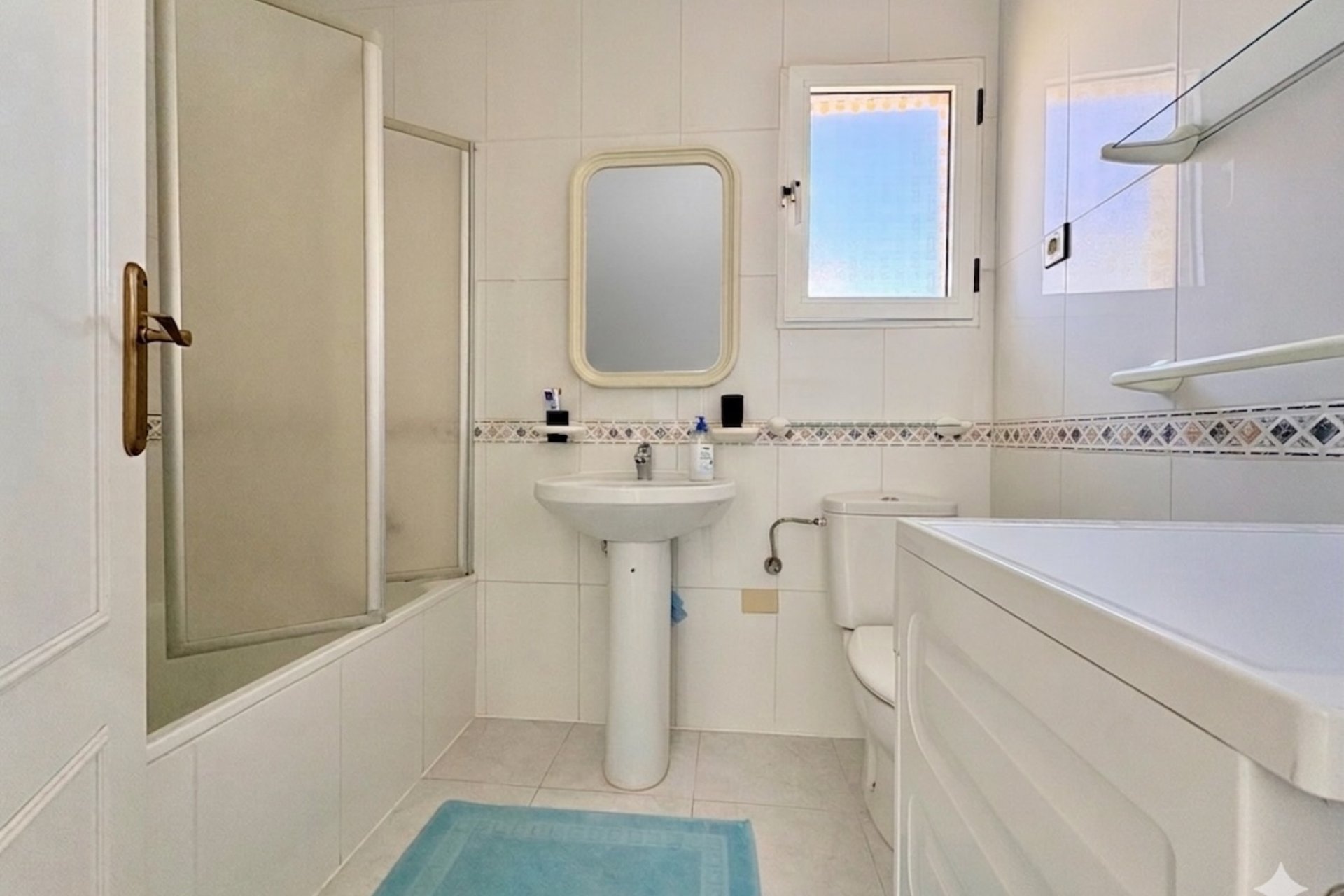 Resale - Apartment / Flat * - Orihuela Costa * - Playa Flamenca *