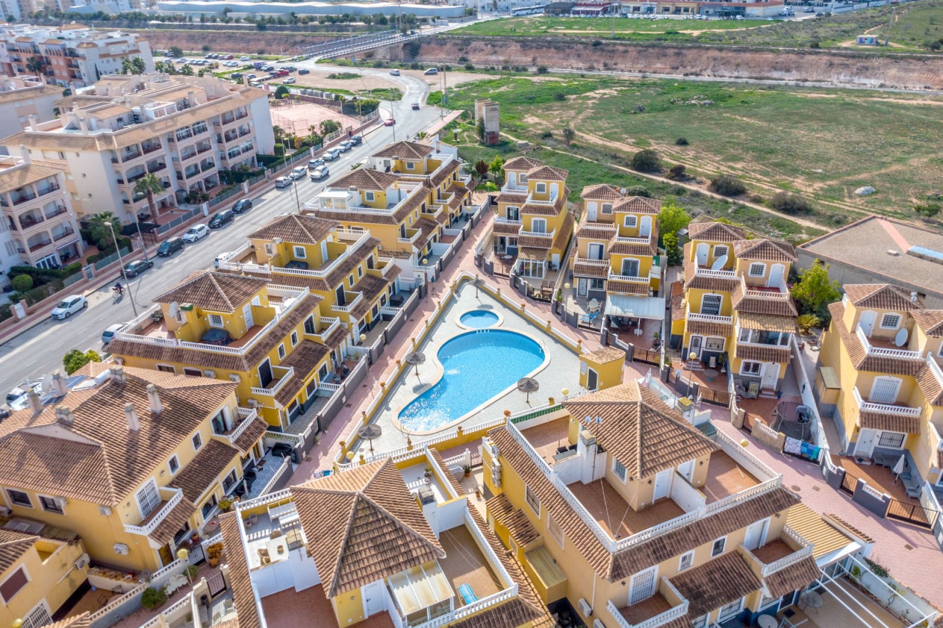 Resale - Apartment / Flat * - Orihuela Costa * - Playa Flamenca *