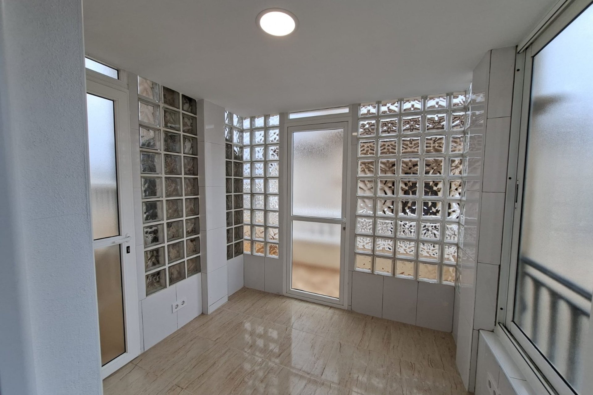 Resale - Apartment / Flat * - Orihuela Costa * - Playa Flamenca *