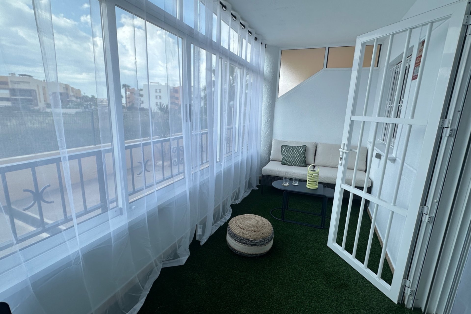 Resale - Apartment / Flat * - Orihuela Costa * - Playa Flamenca *