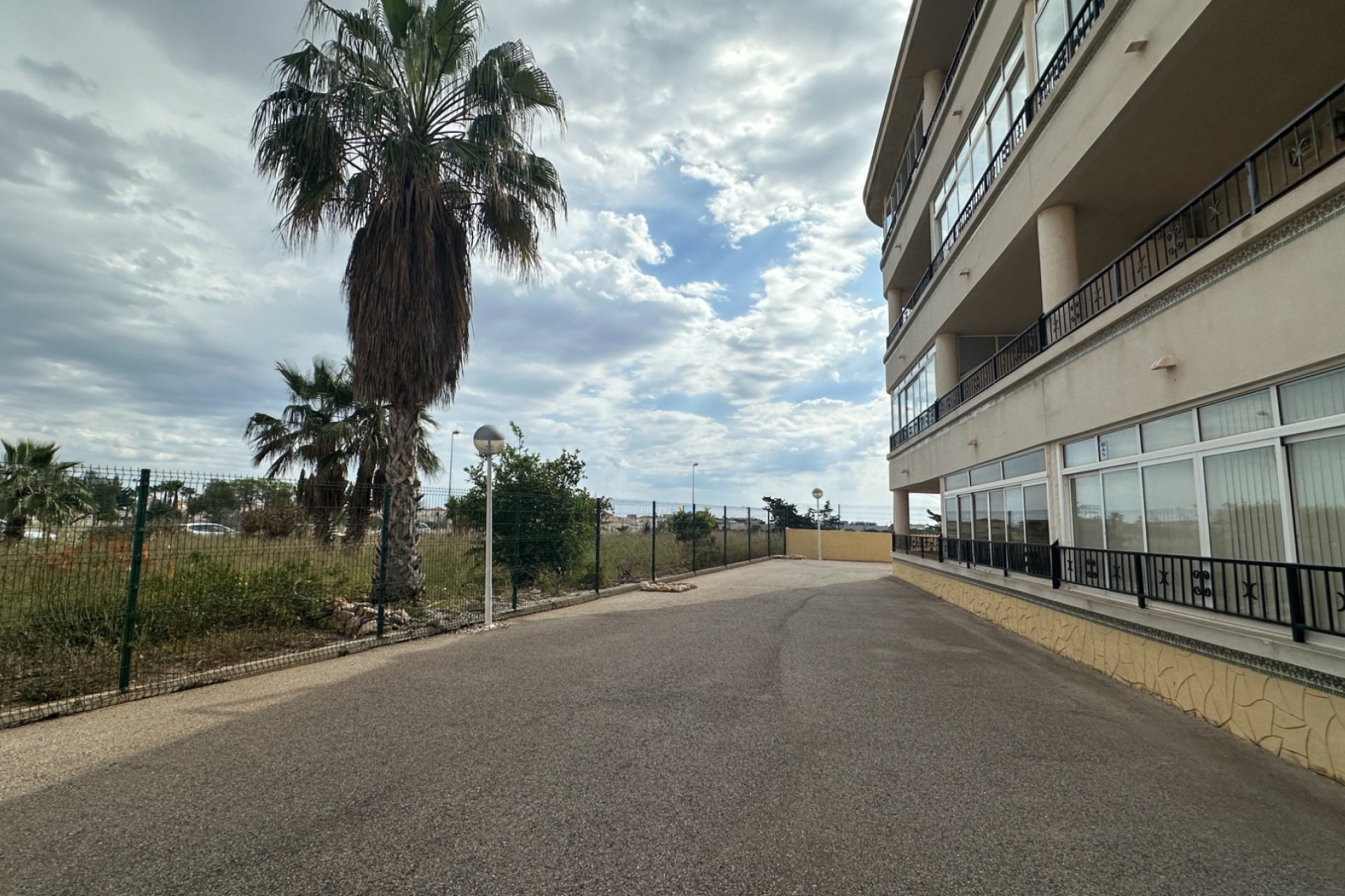 Resale - Apartment / Flat * - Orihuela Costa * - Playa Flamenca *