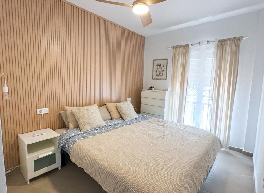 Resale - Apartment / Flat * - Orihuela Costa * - Playa Flamenca *